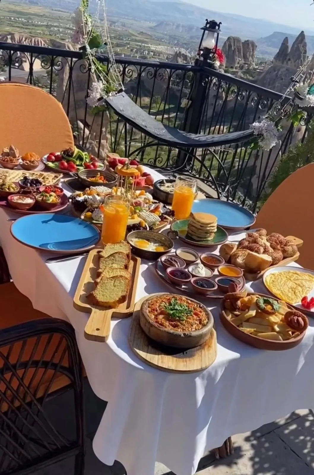 Day in Hermes Cave Hotel