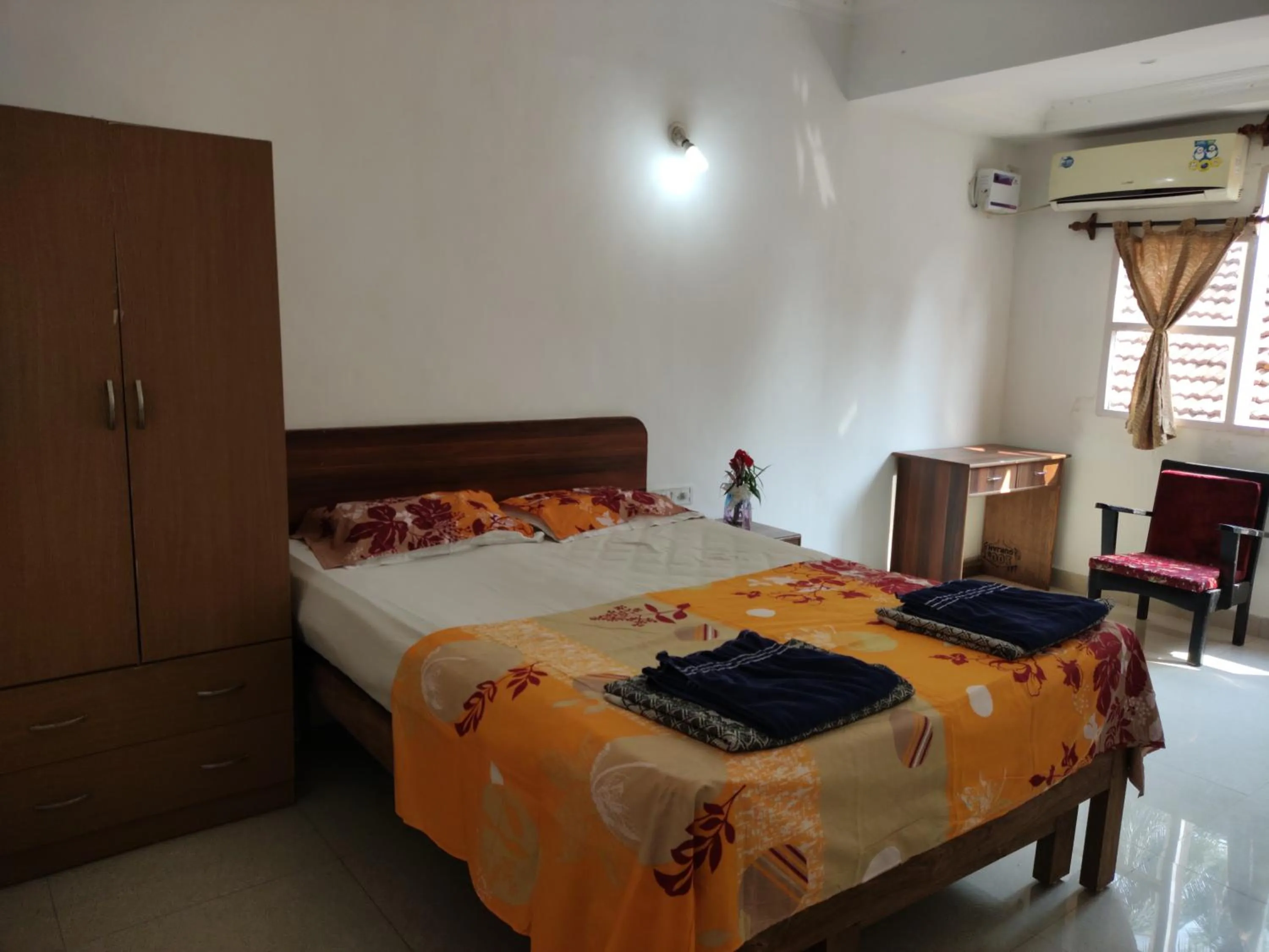 Bed in Hotel Kismat Mahal