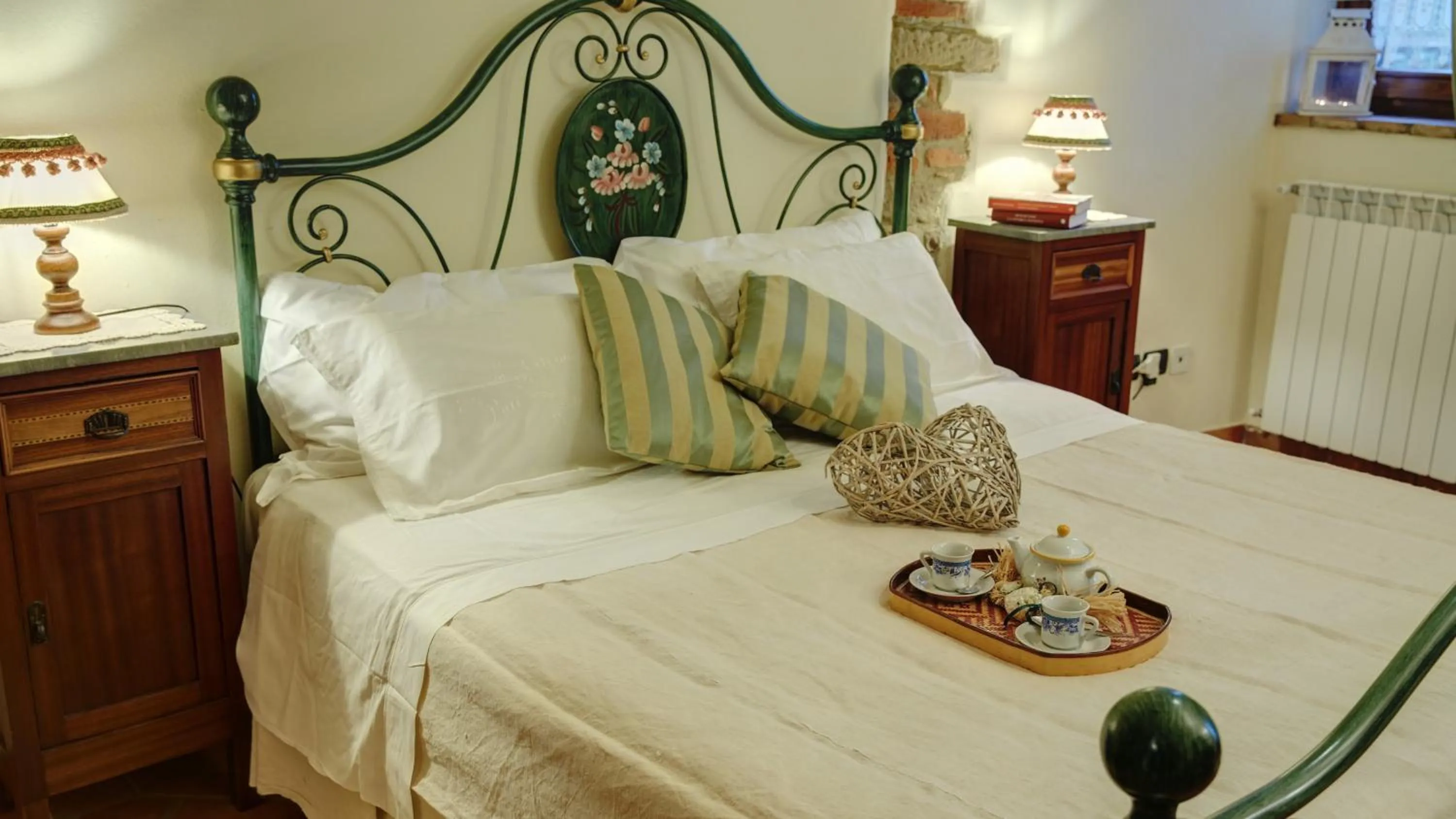 Bedroom, Bed in Cappannelle Country House Tuscany