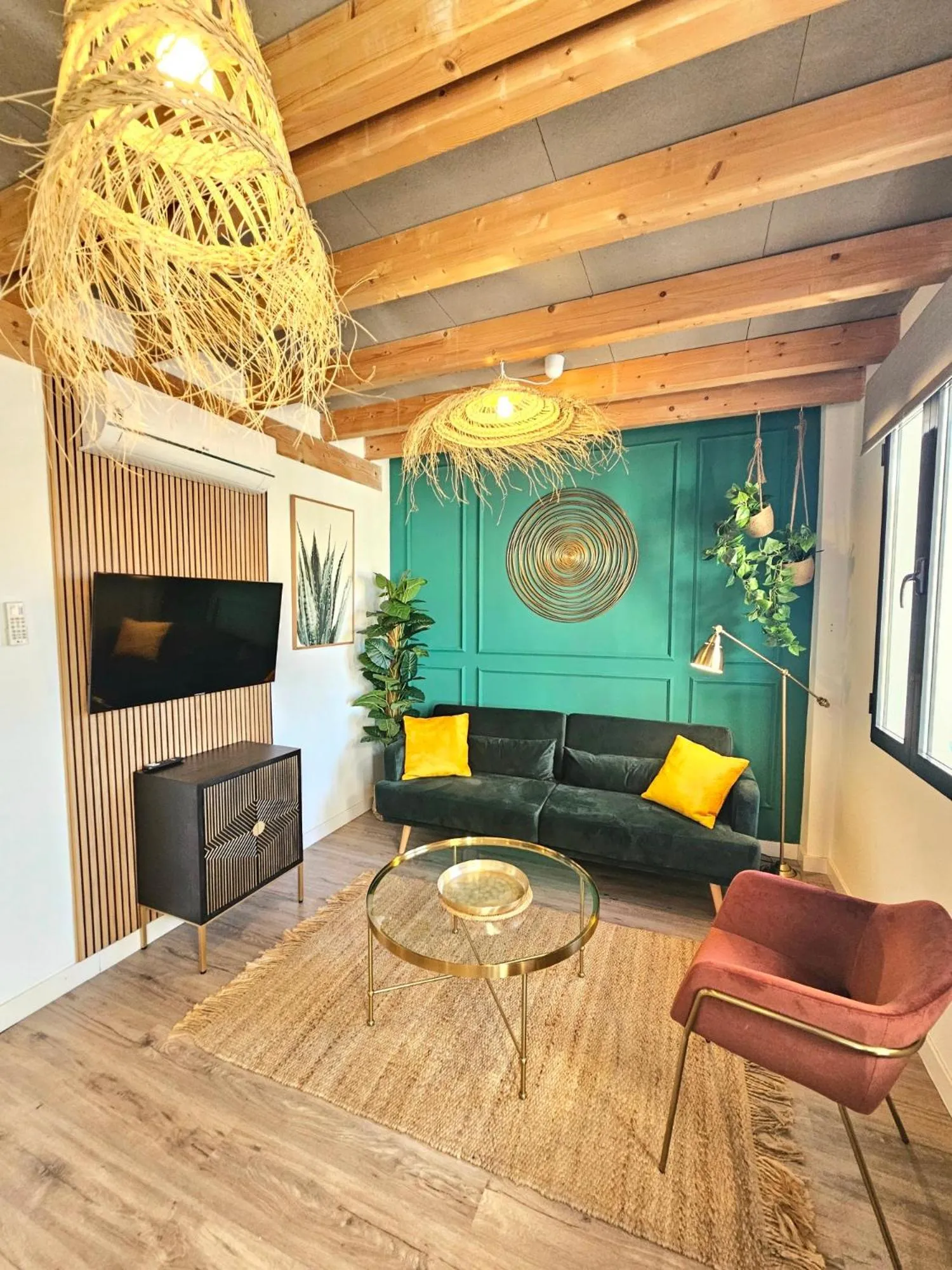 TV and multimedia in Apartamentos de la Huerta