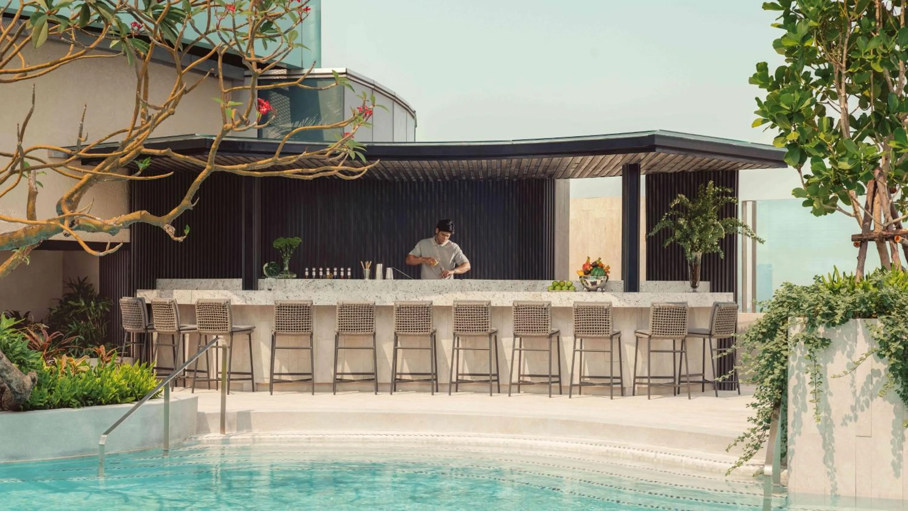 Lounge or bar in InterContinental Bangkok by IHG