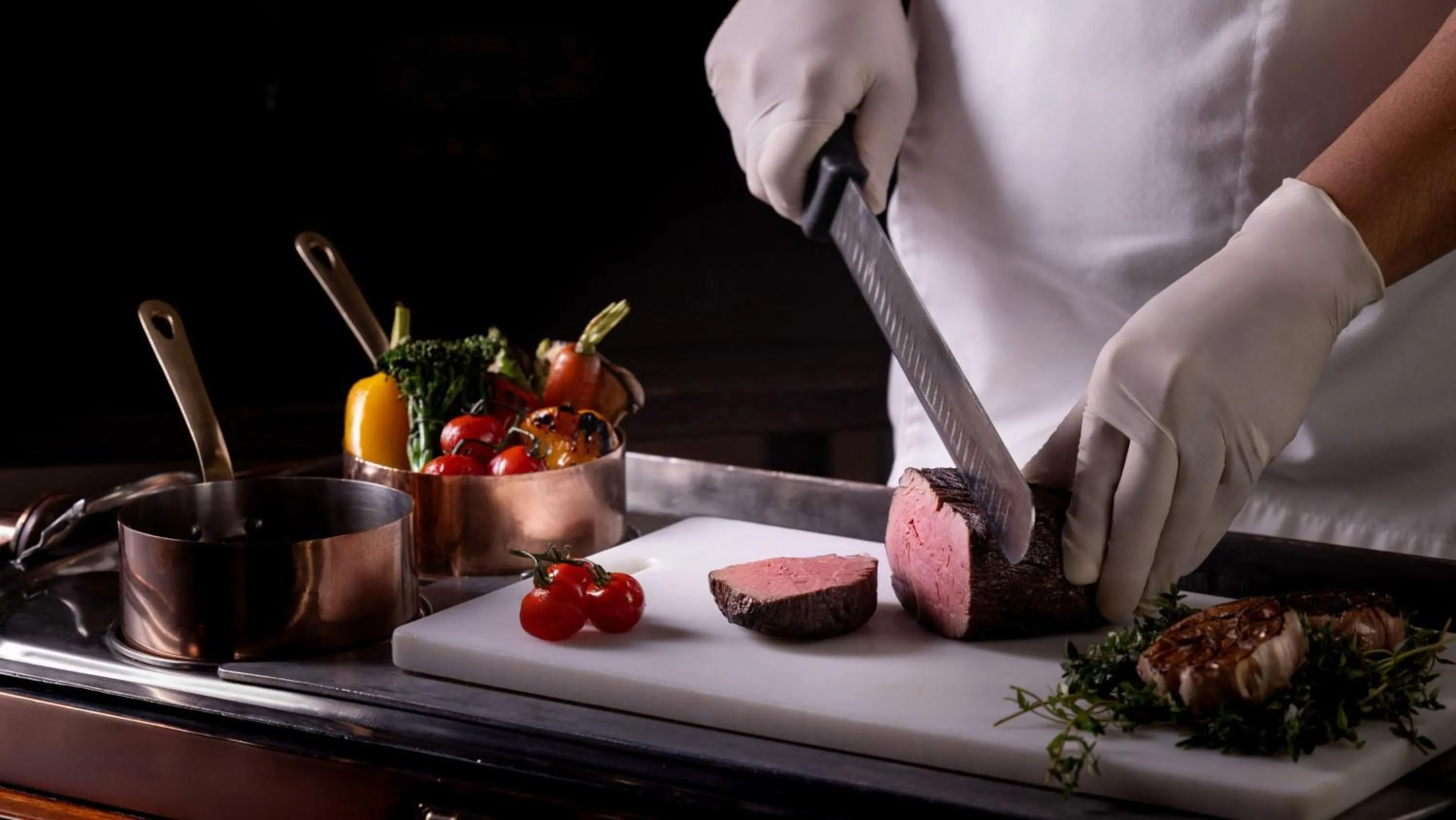 Restaurant/places to eat in InterContinental Bangkok by IHG