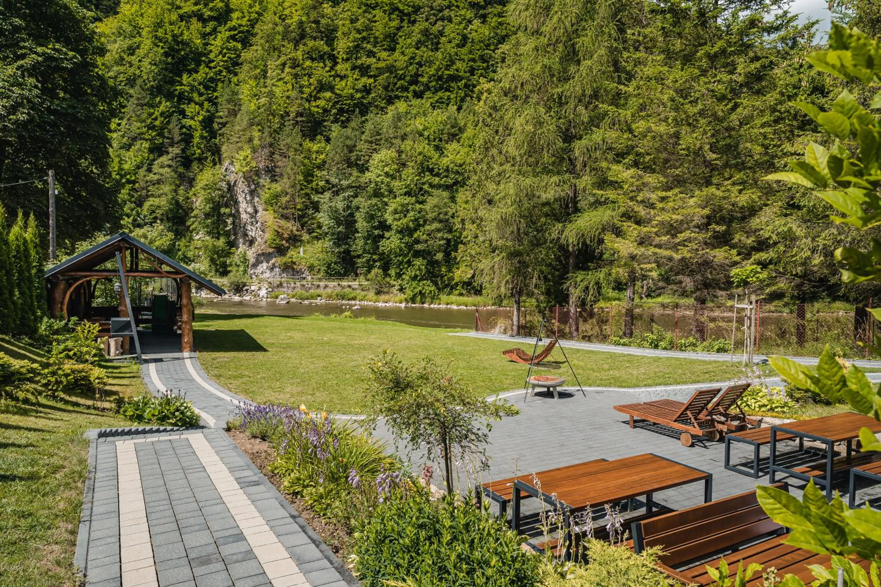 Natural landscape in Apartamenty Magia Gór