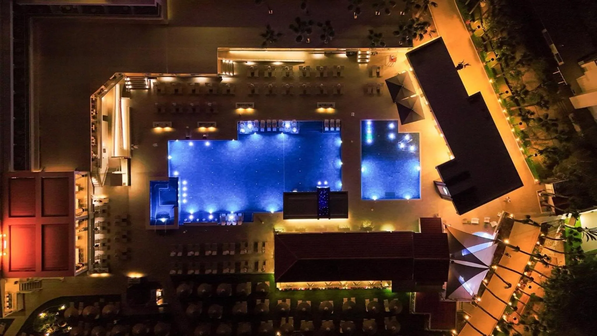 Swimming pool in Cavo Maris Beach Hotel