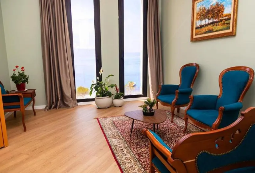 Seating area in Hotel Bologna