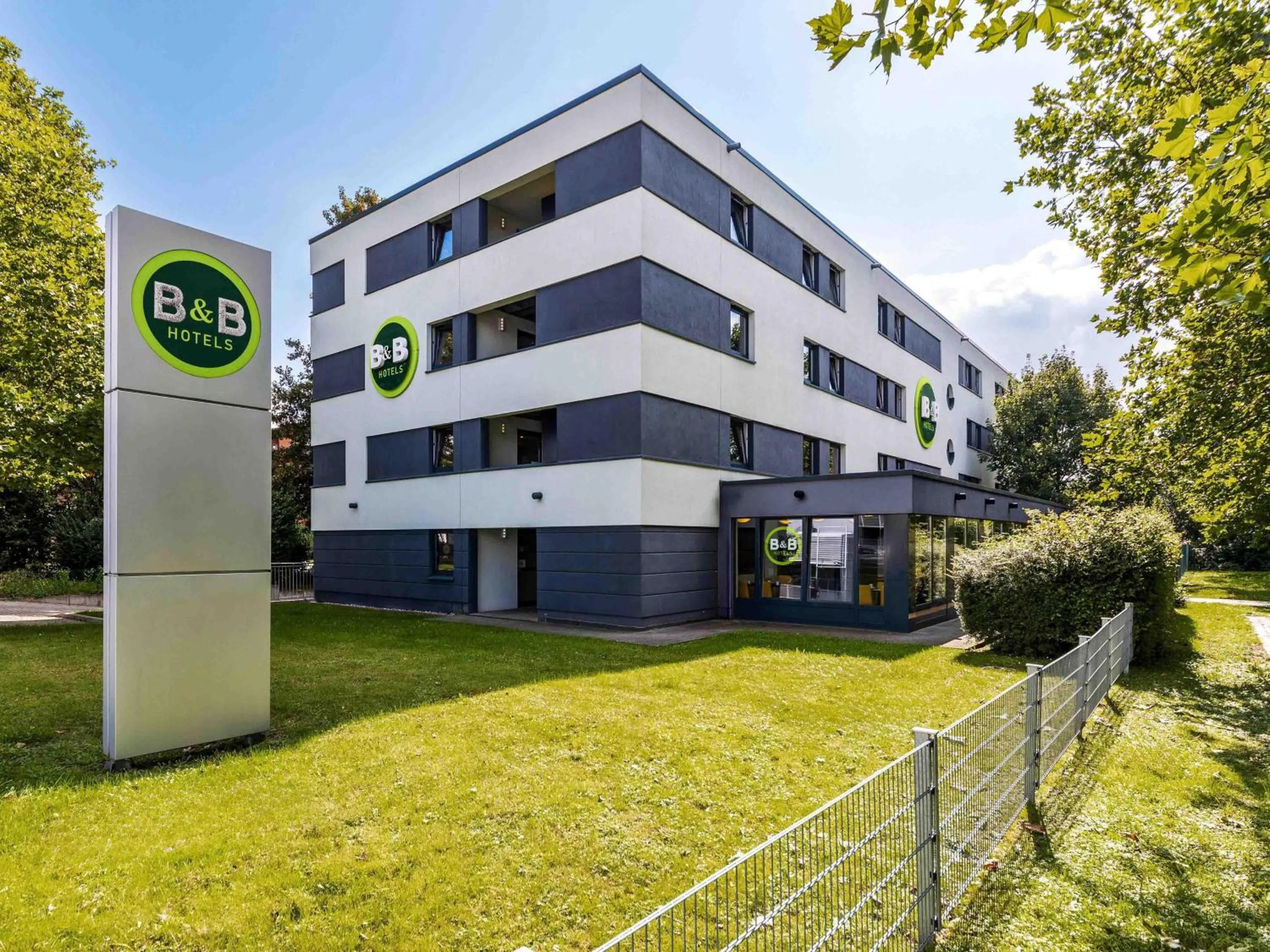 Property building in B&B HOTEL Dortmund-Messe