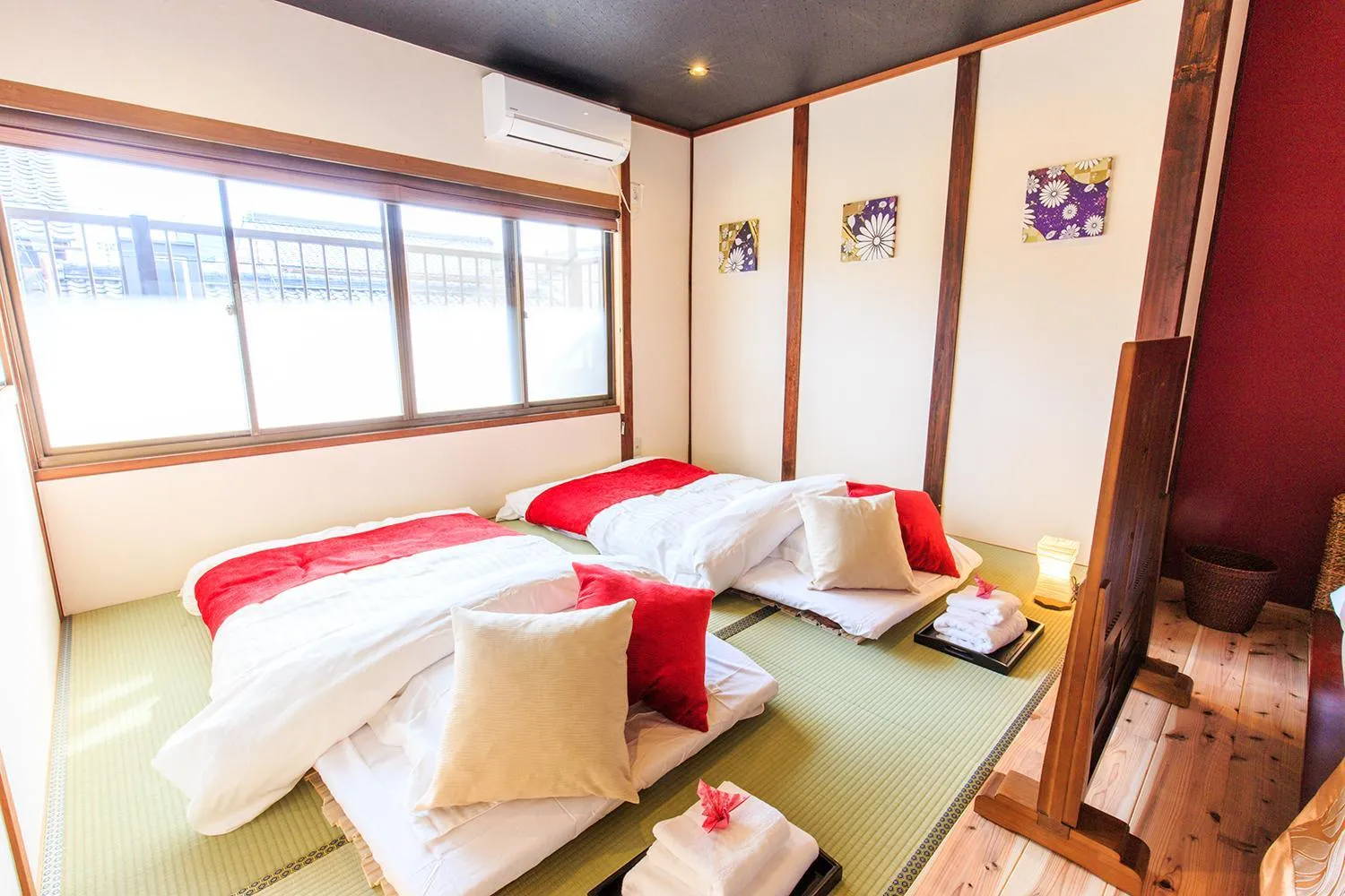 Bed in ORIGAMI STAY -Taishocho-