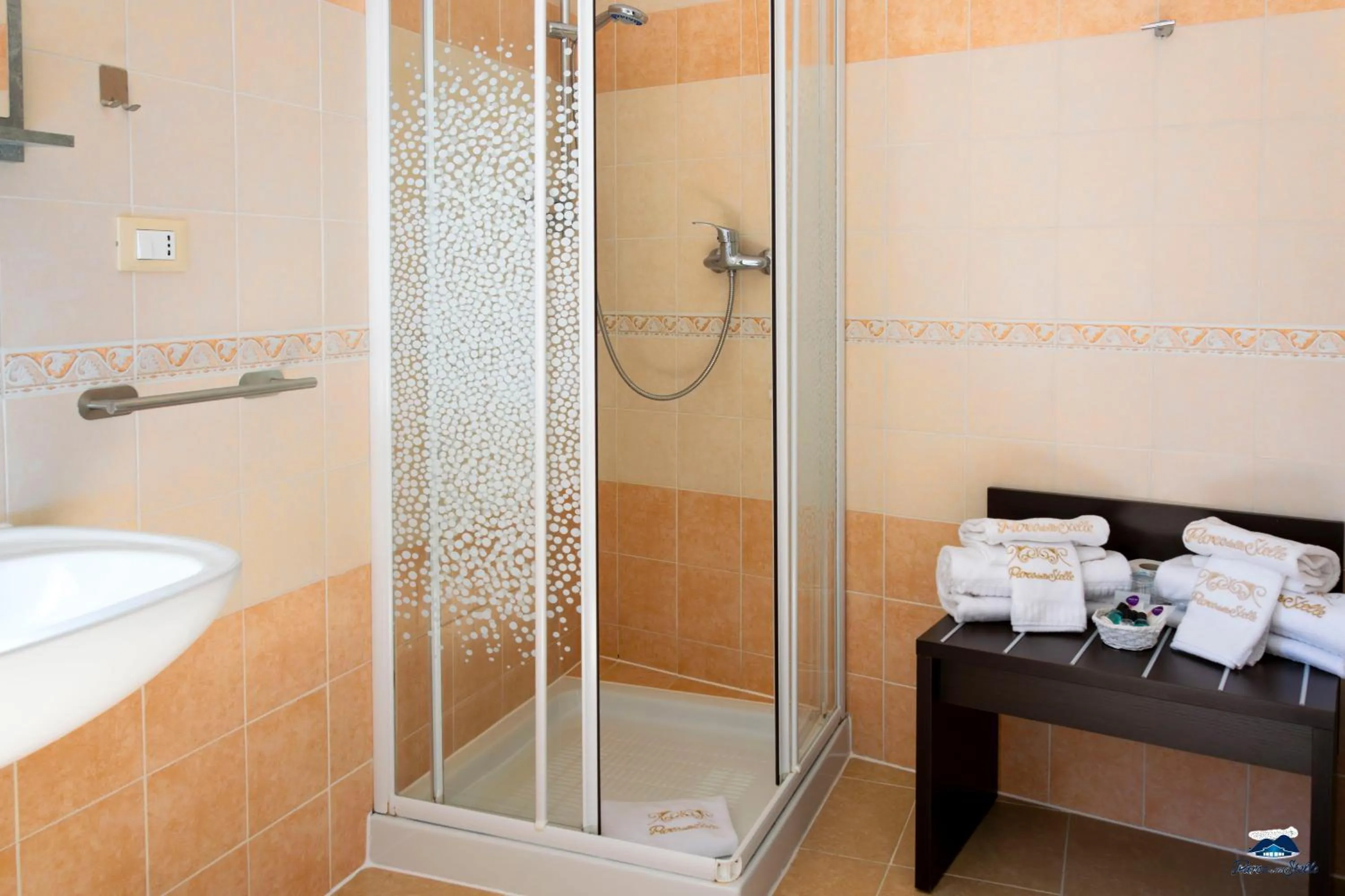 Shower in PARCO DELLE STELLE