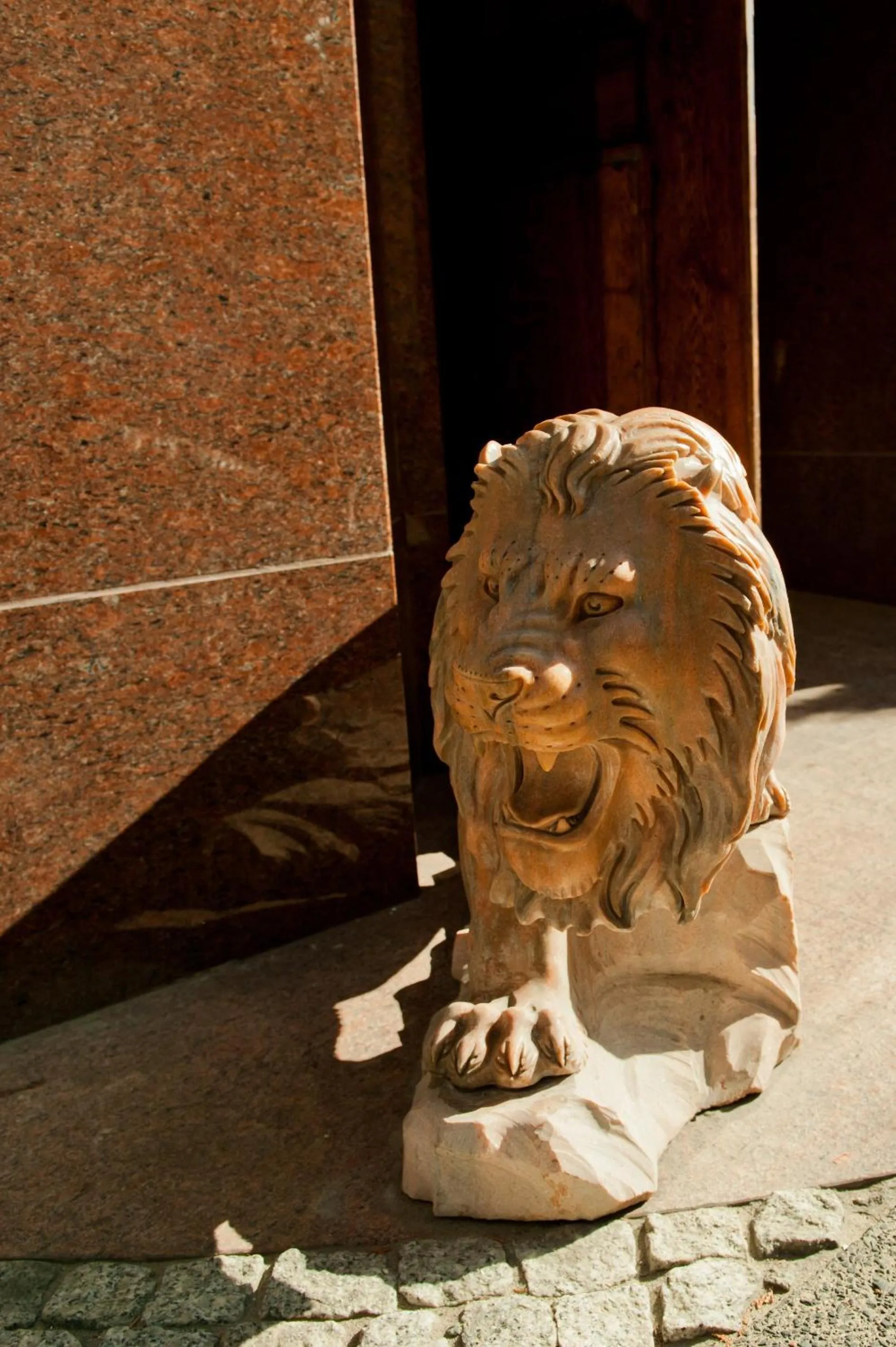 Facade/entrance in Gaja