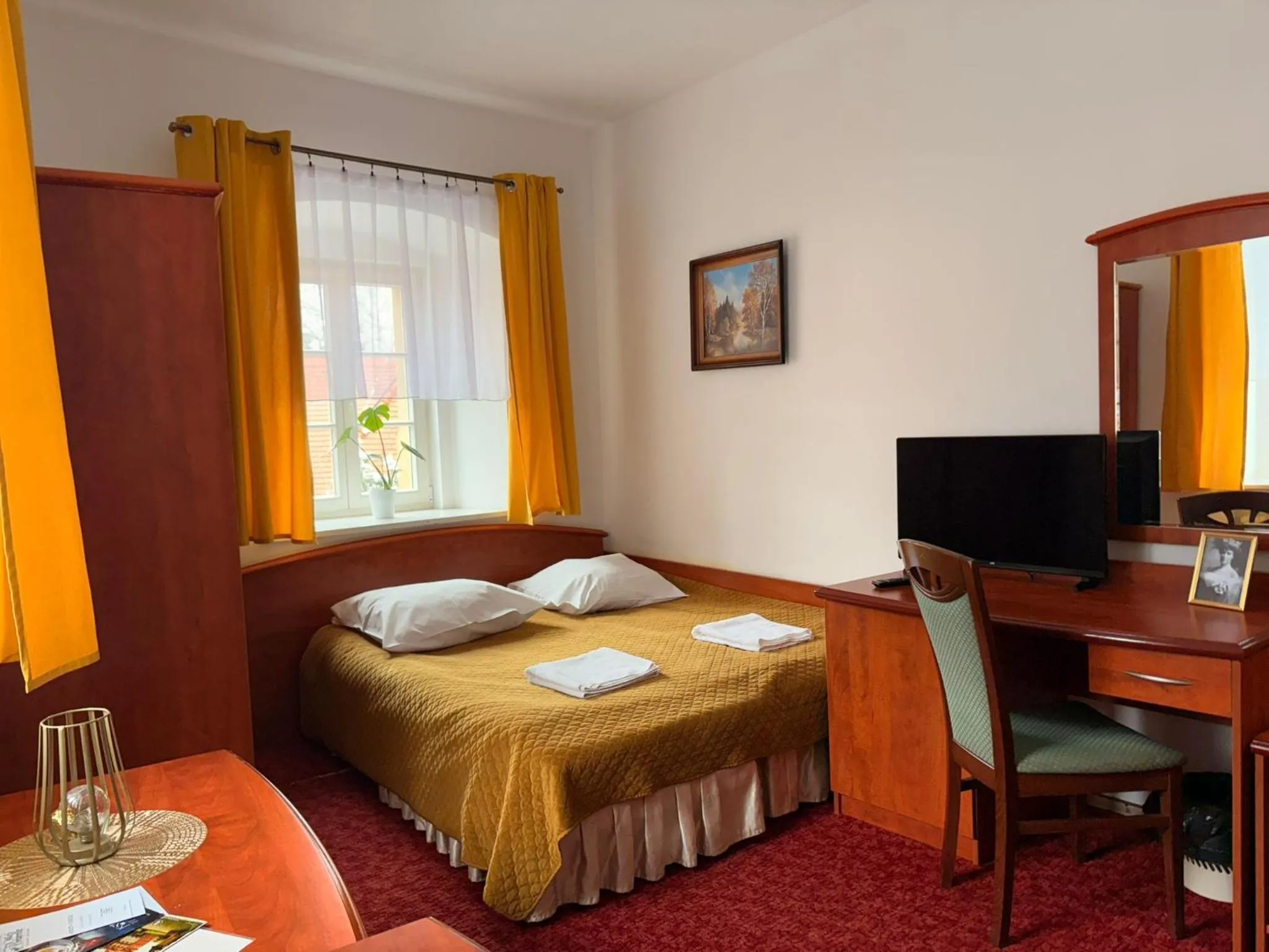 Bed in Hotel Przy Oślej Bramie - Zamek Książ