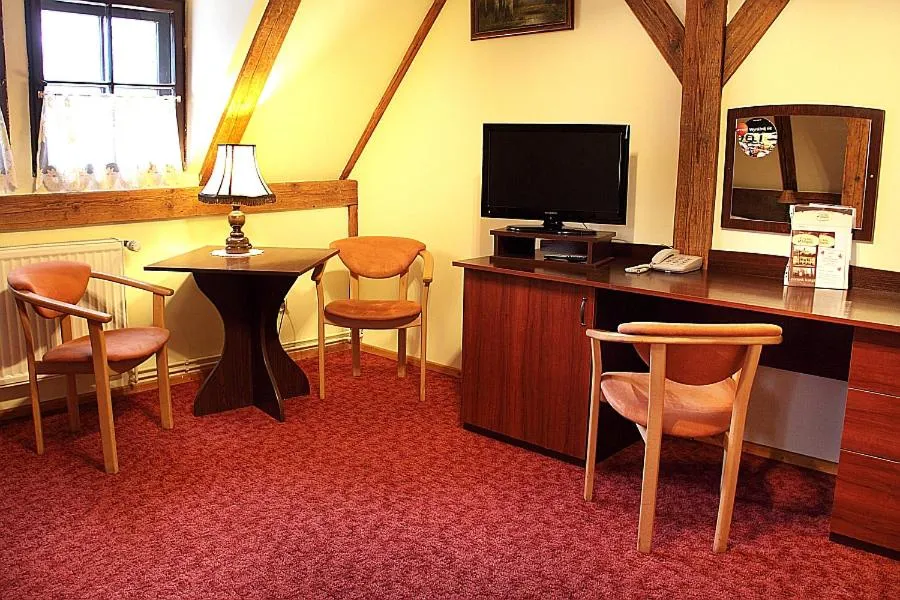 Hotel Przy Oślej Bramie - Zamek Książ