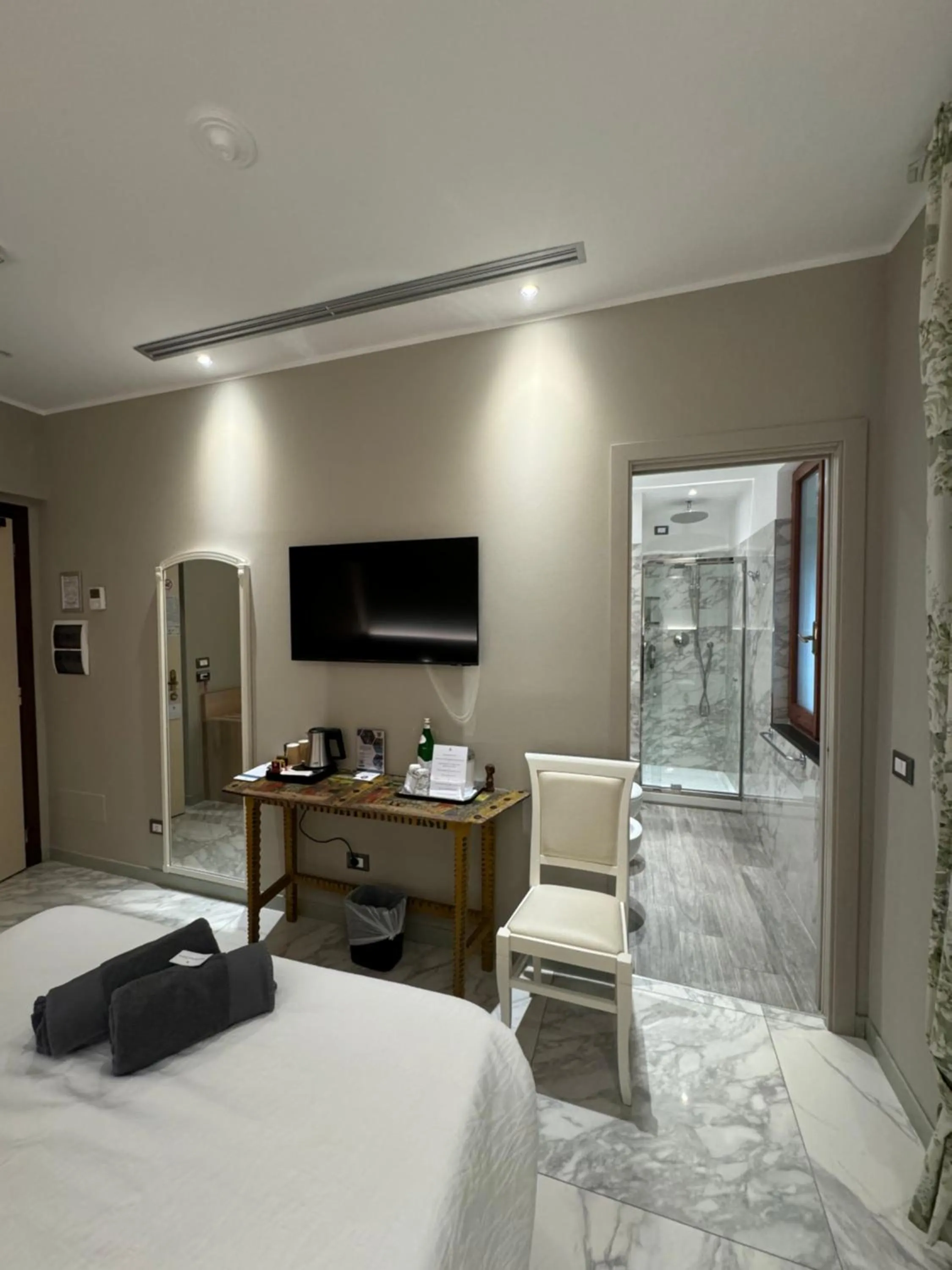 Bed in Hotel Porto Roca