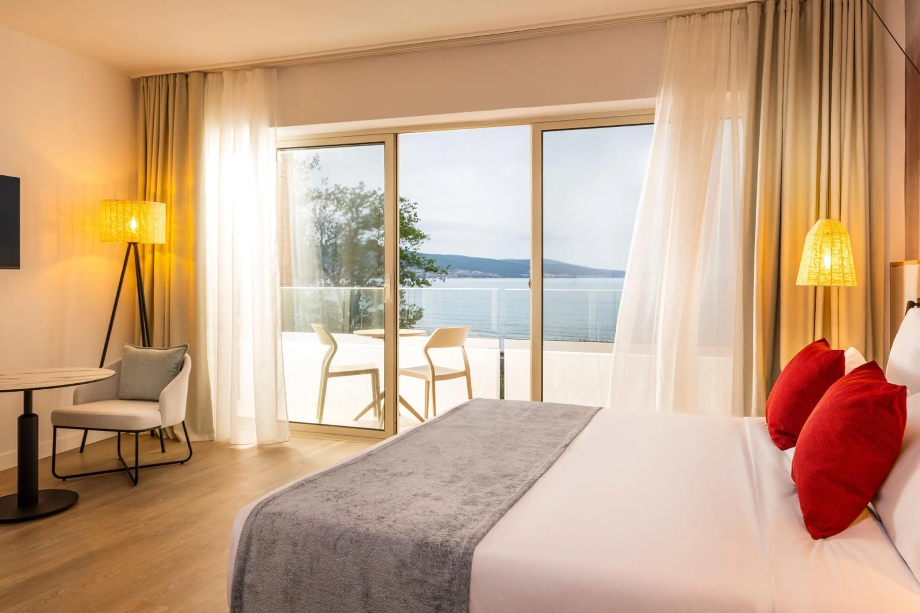 Natural landscape, Bed in AluaSoul Sunny Beach - Adults Only - All Inclusive