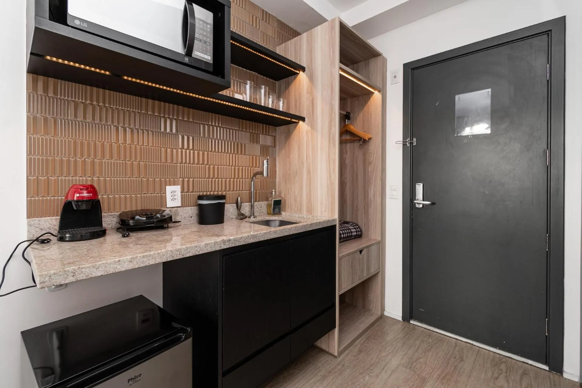 Kitchen or kitchenette in 360 Suítes Sé