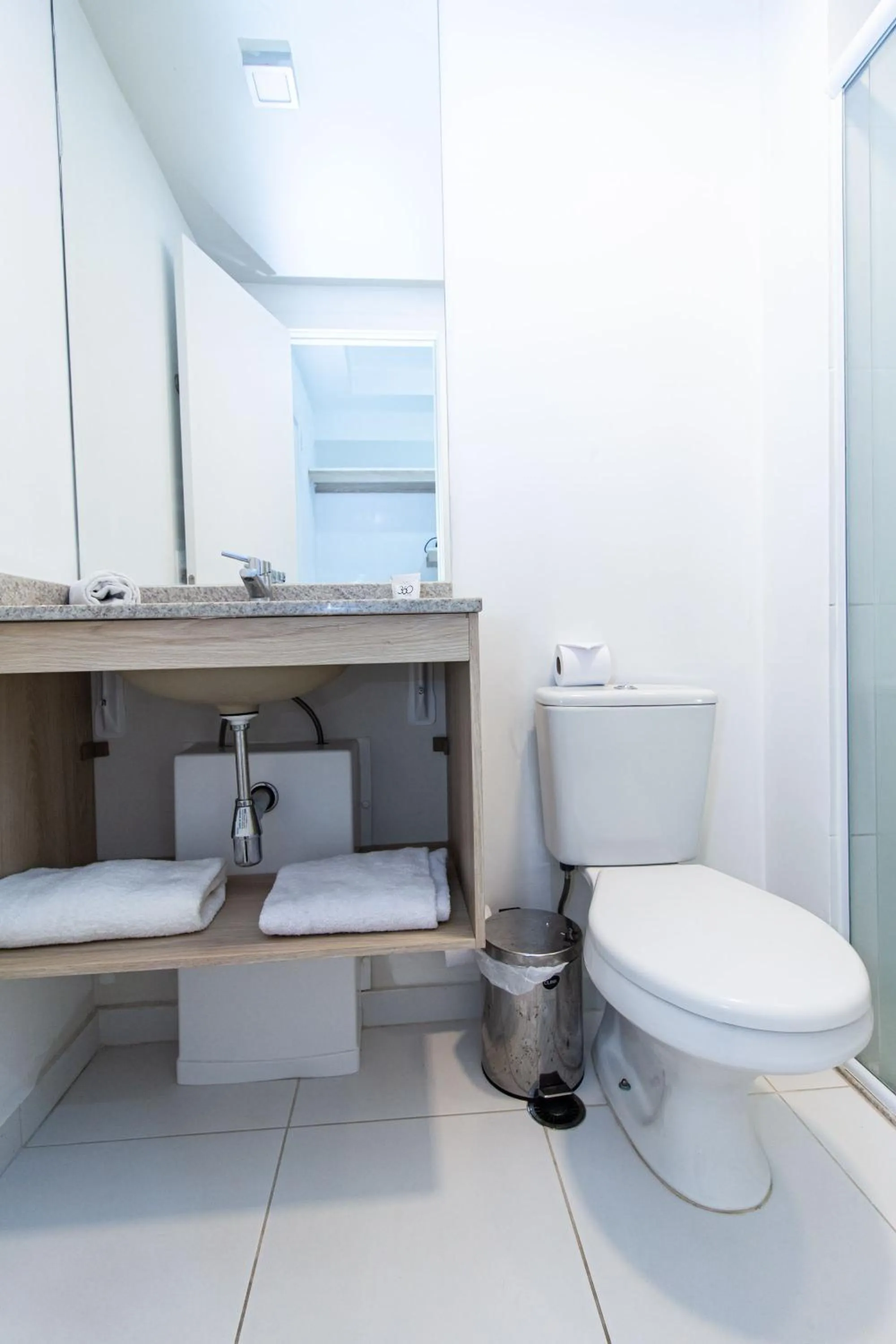 Bathroom in 360 Suítes Sé