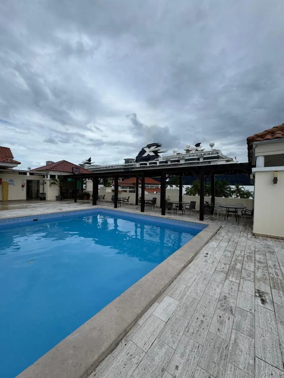Swimming pool in Radisson Colon 2,000 Hotel & Casino