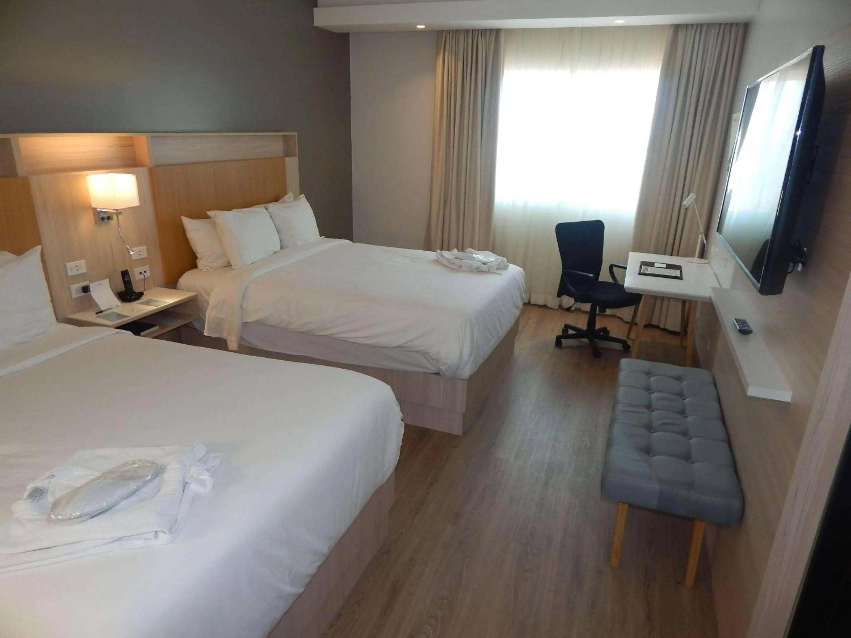 Bedroom, Bed in Radisson Colon 2,000 Hotel & Casino