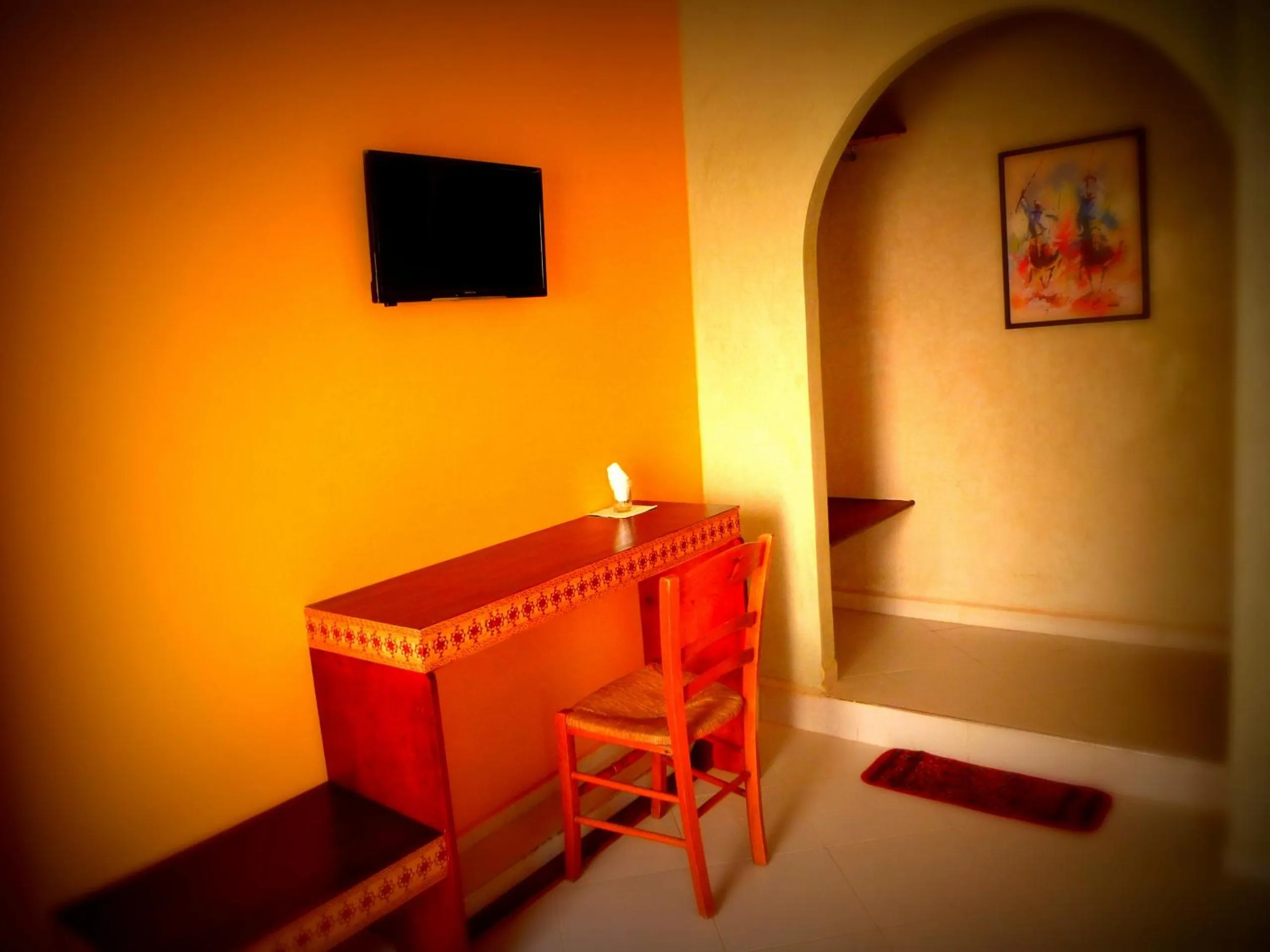 TV and multimedia in Dar Omar Khayam