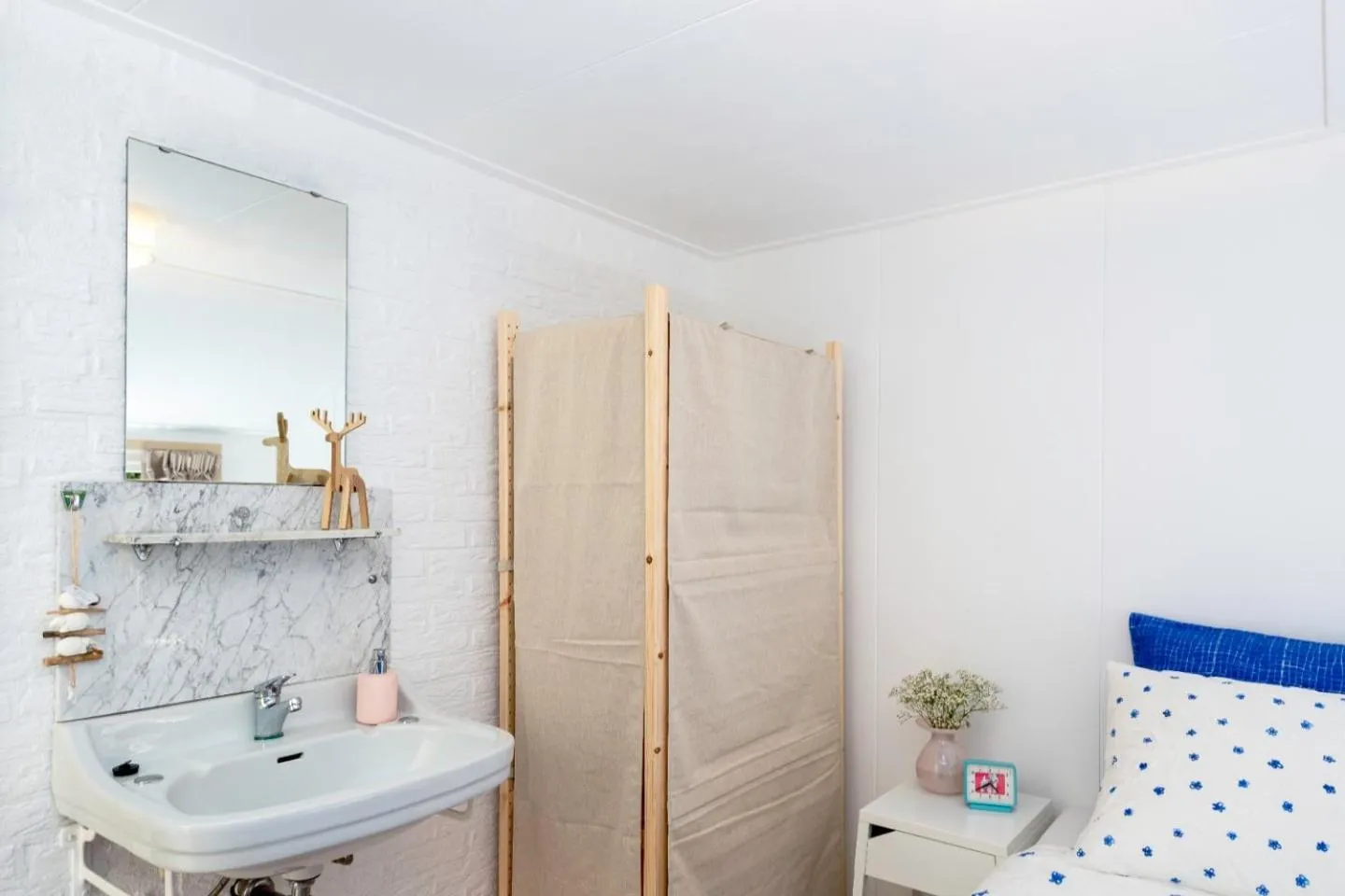 Bathroom in B&B Duinblick