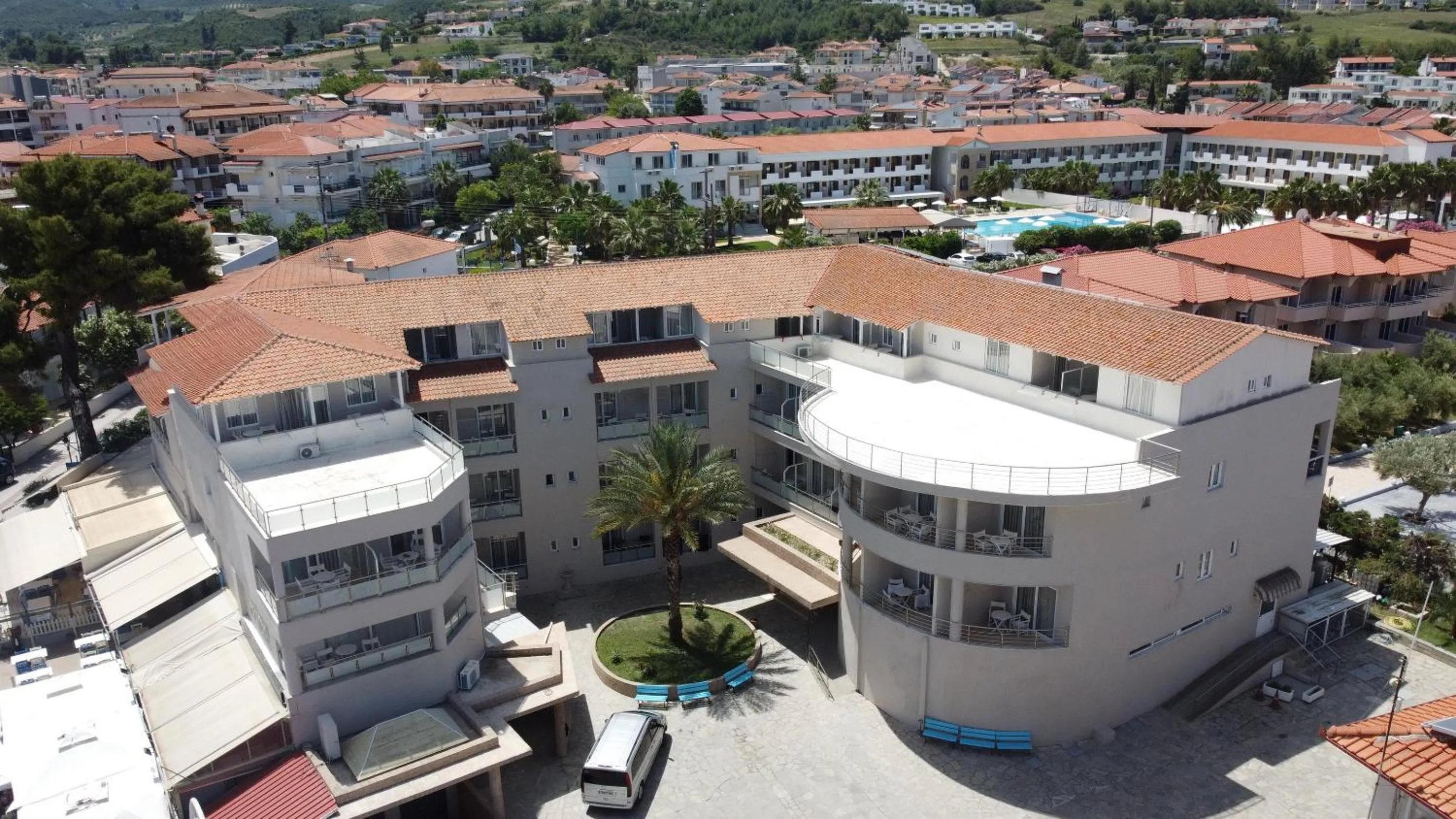 Property building in Hanioti GrandOtel