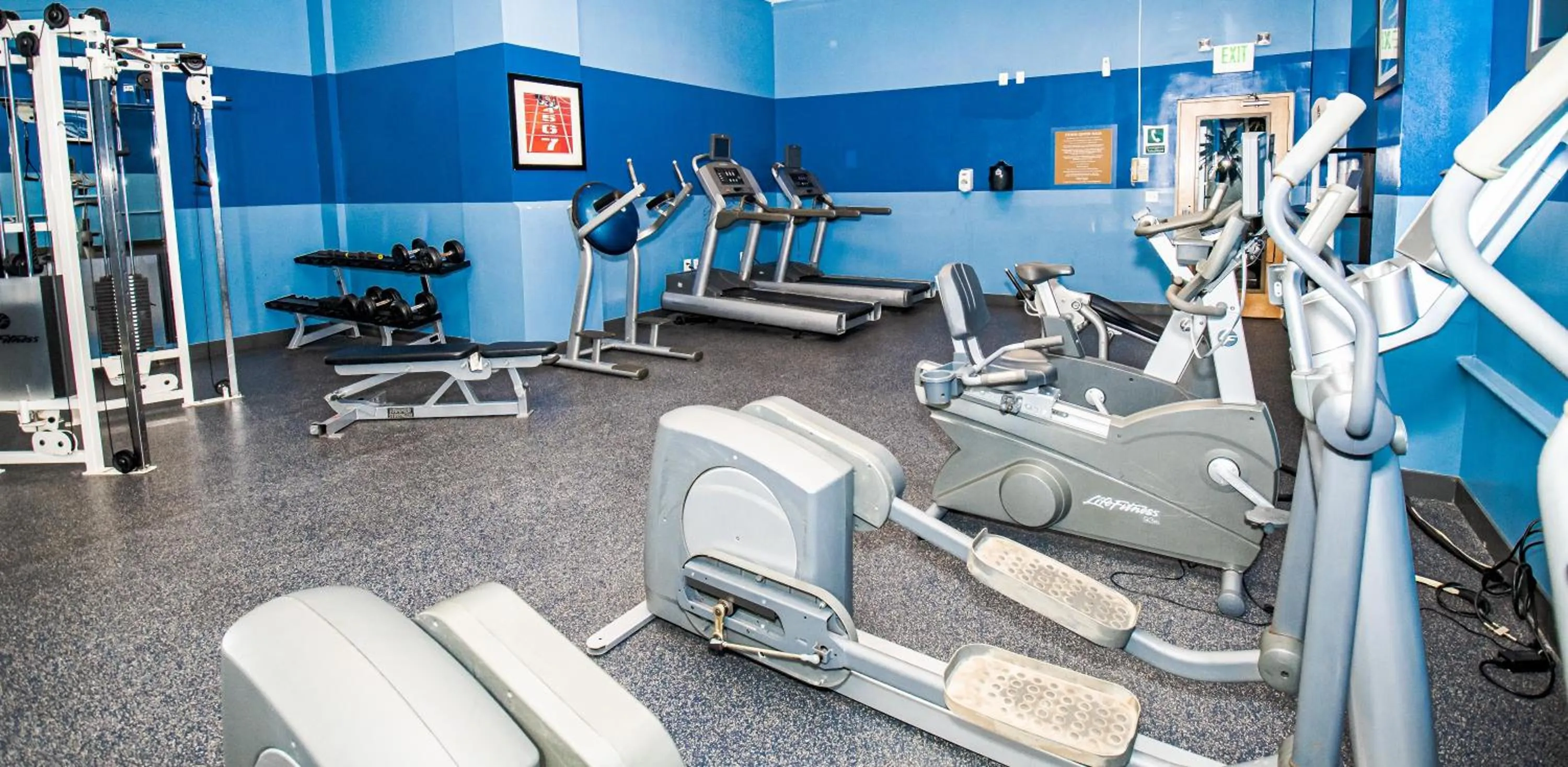Fitness centre/facilities in Metro Points Hotel Washington North