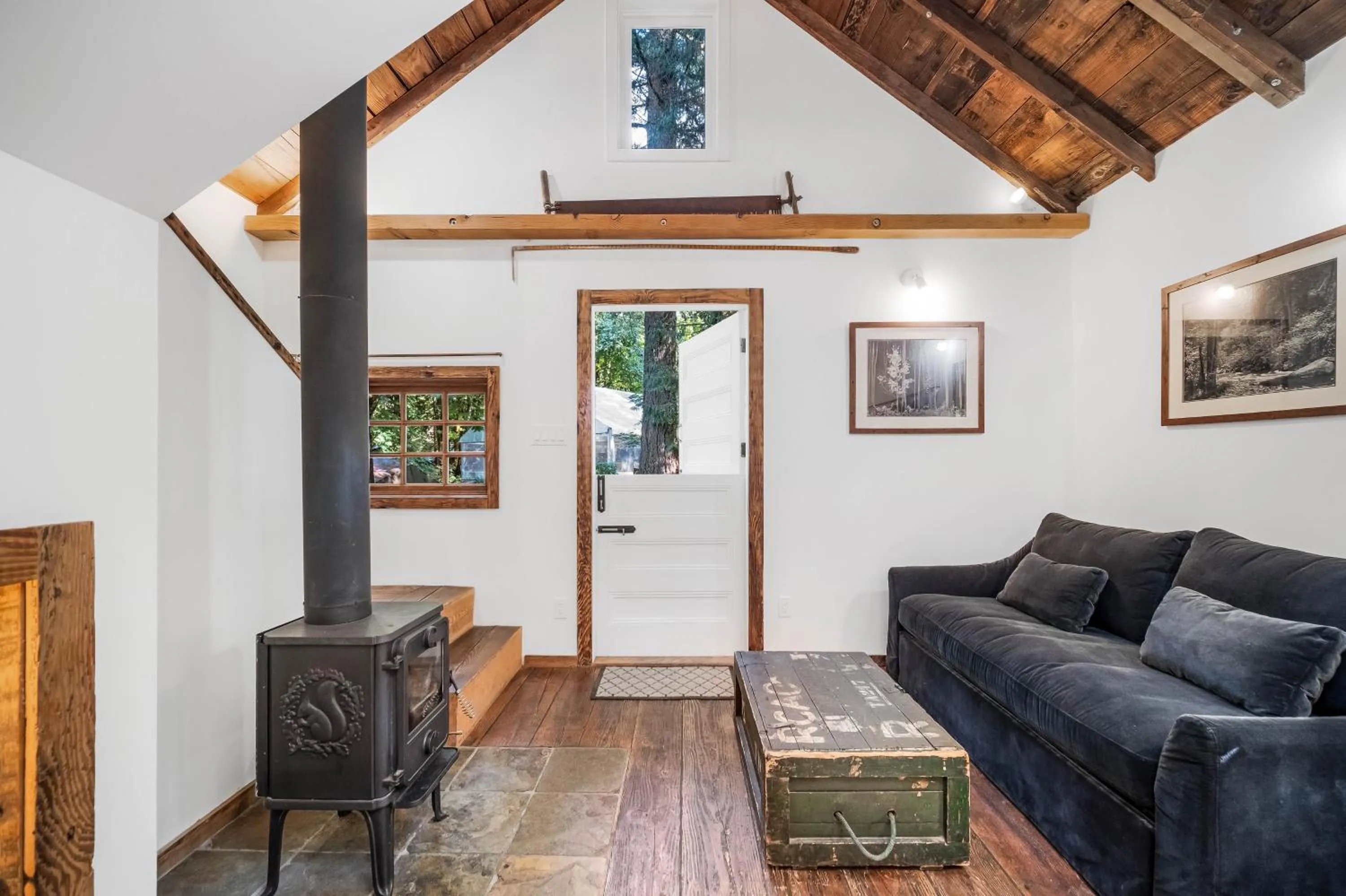 Living room in Sunwolf Riverside Cabins