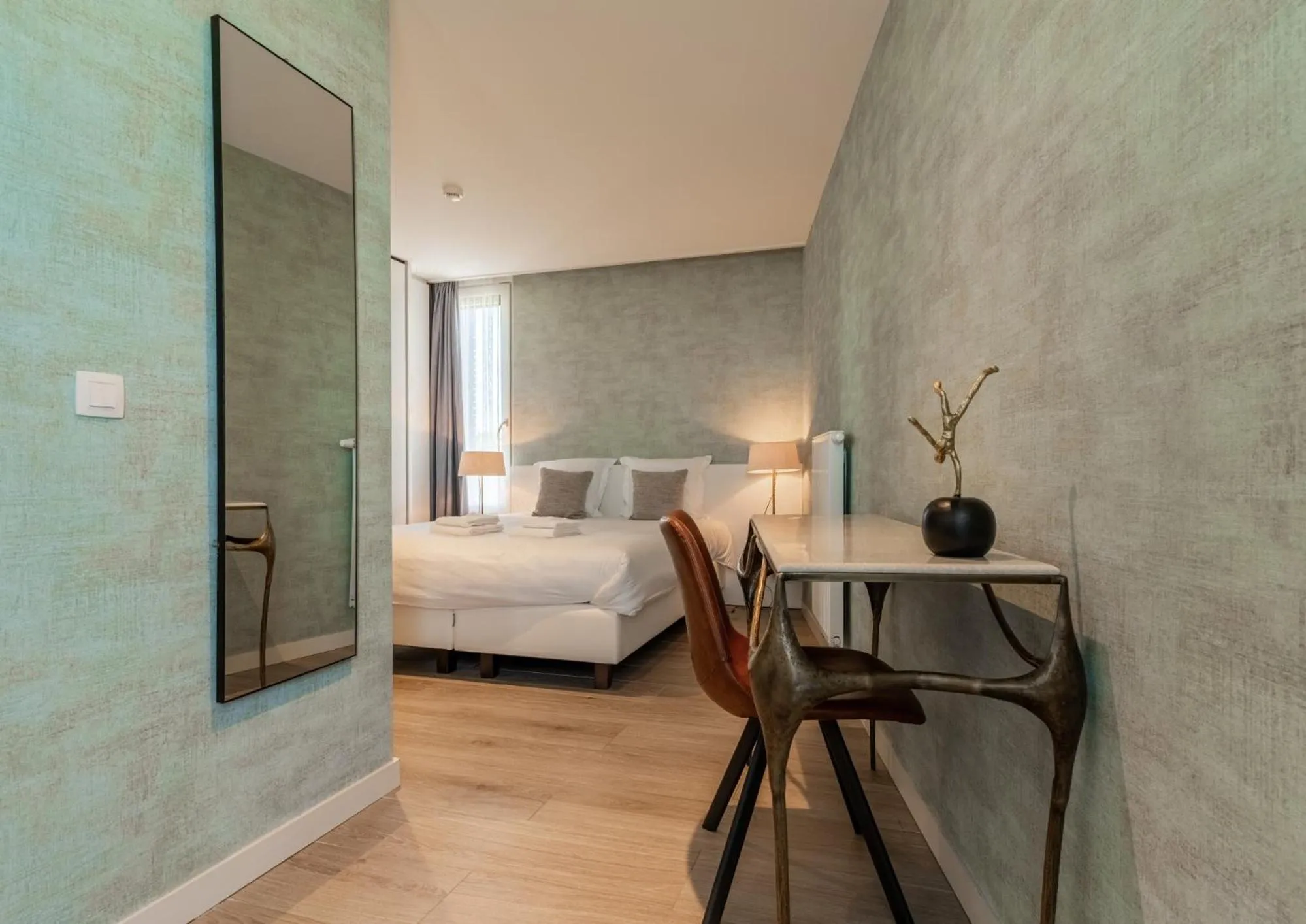 Bed in Acropolis - Luxury Appartments I Hotelservice and parking
