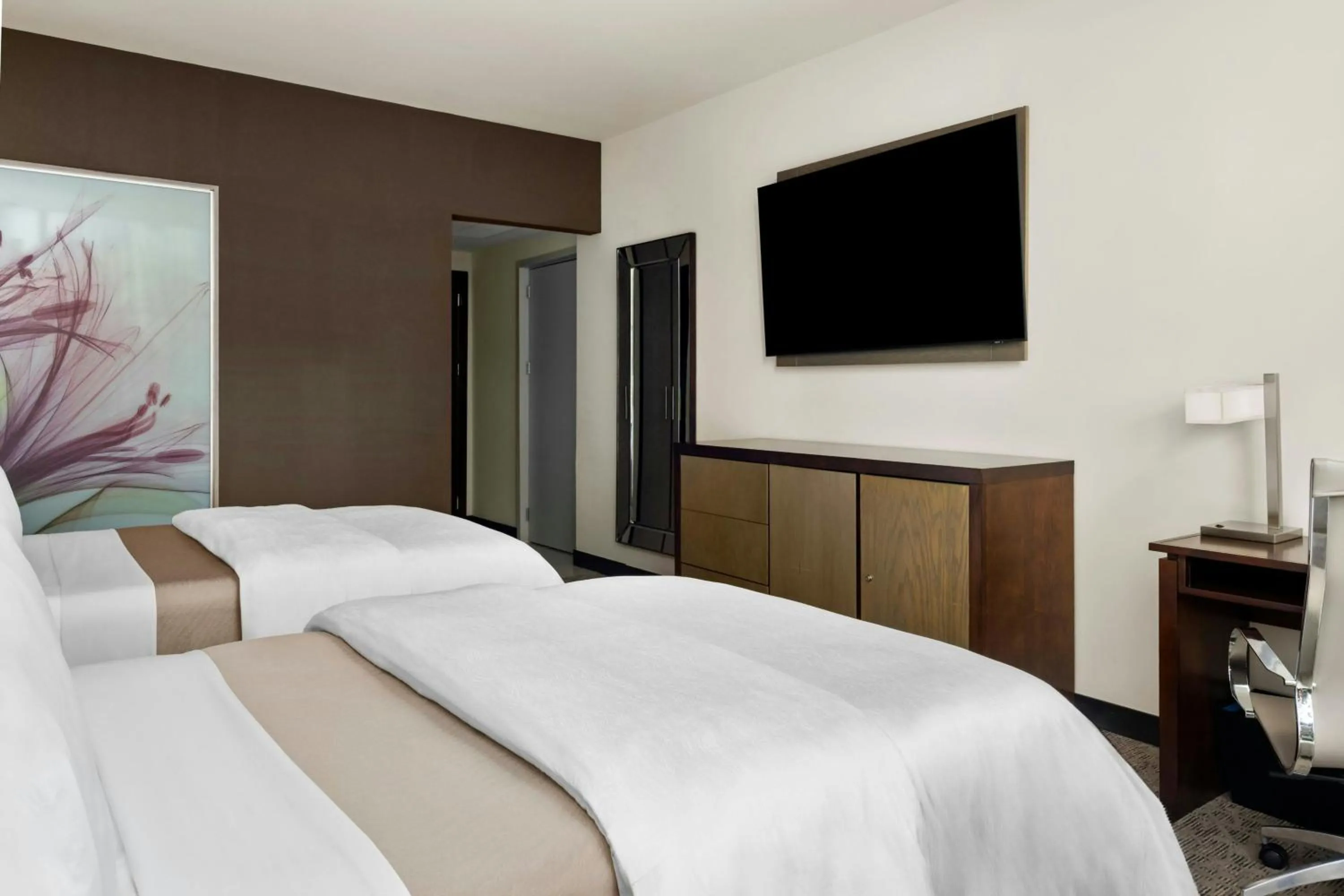 Photo of the whole room, Bed in The Westin Panama