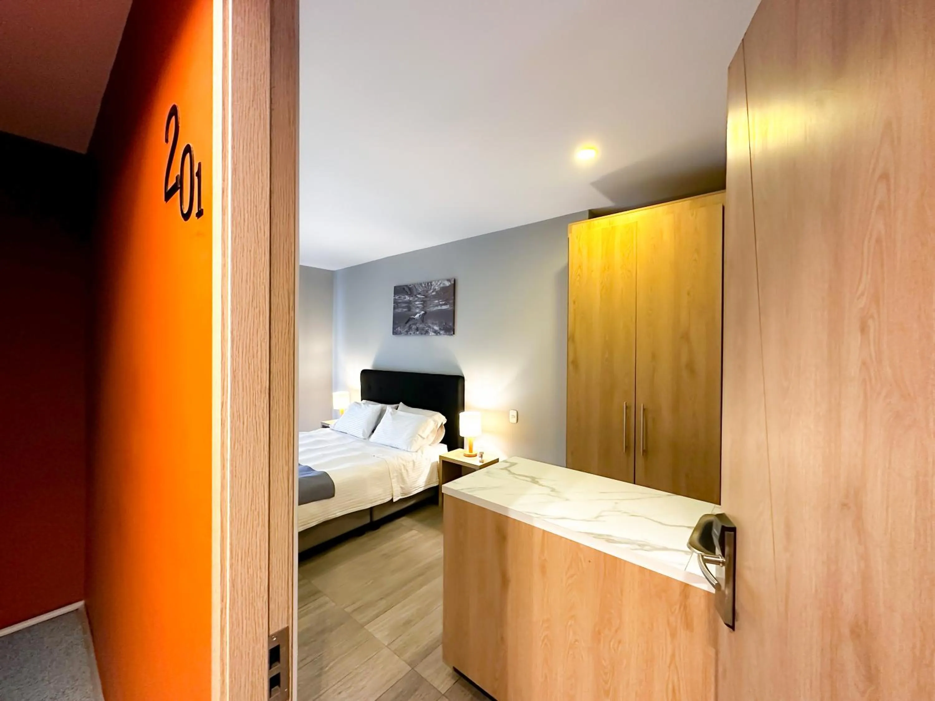 Photo of the whole room, Bed in Hotel Arena Suites Movistar Arena