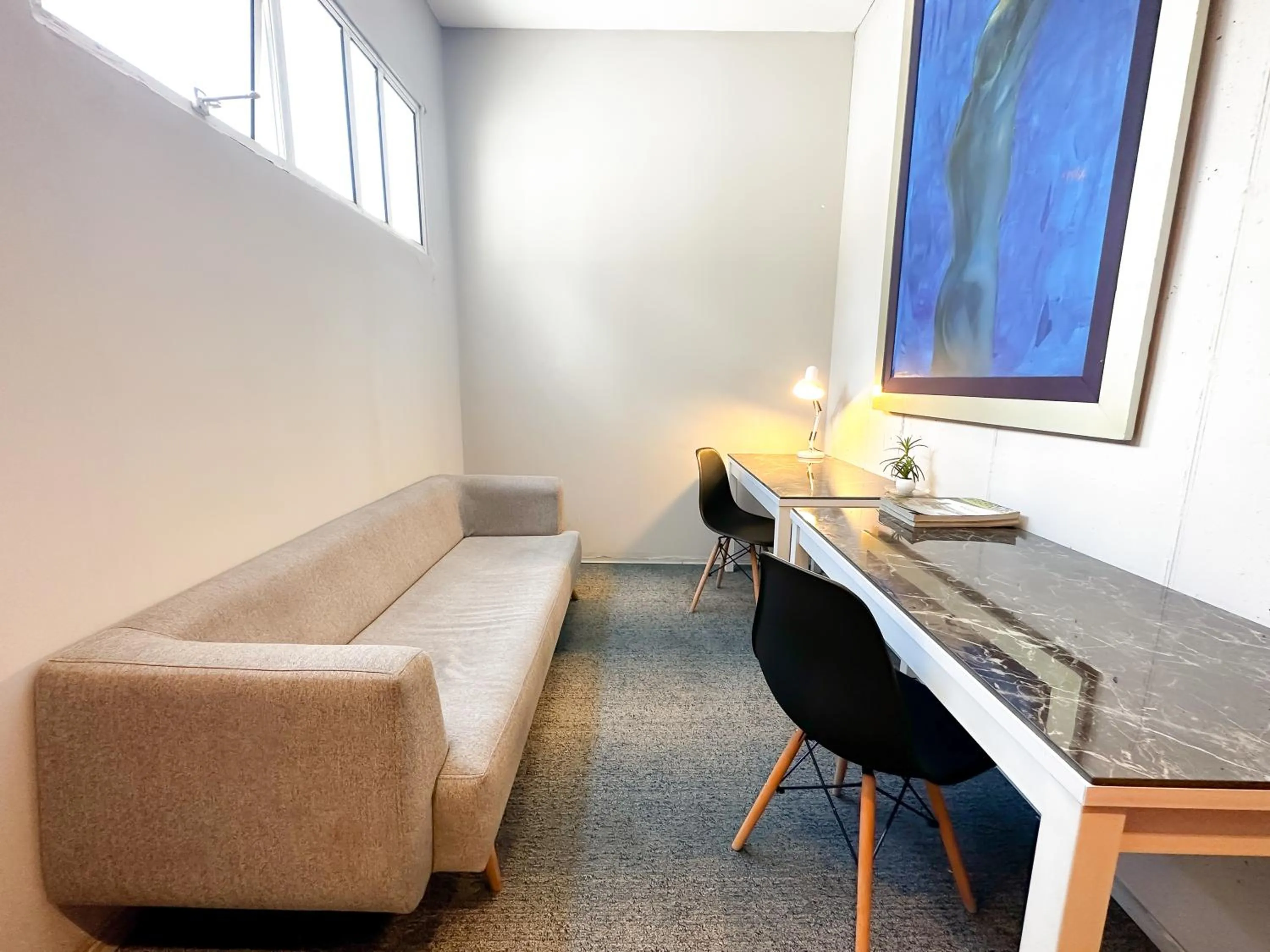 Seating area in Hotel Arena Suites Movistar Arena