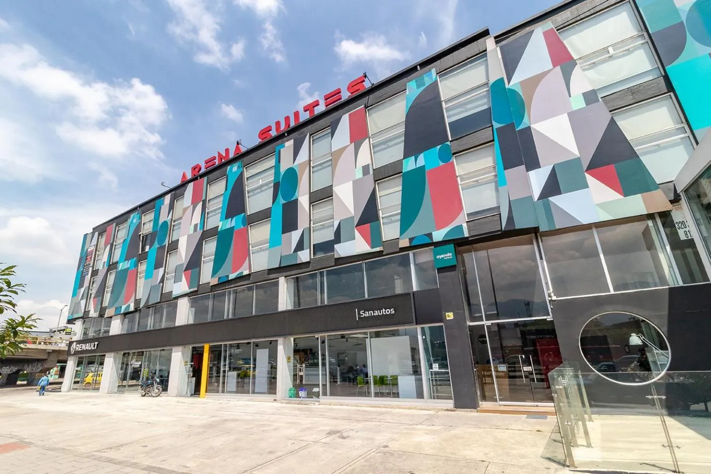 Property building in Hotel Arena Suites Movistar Arena