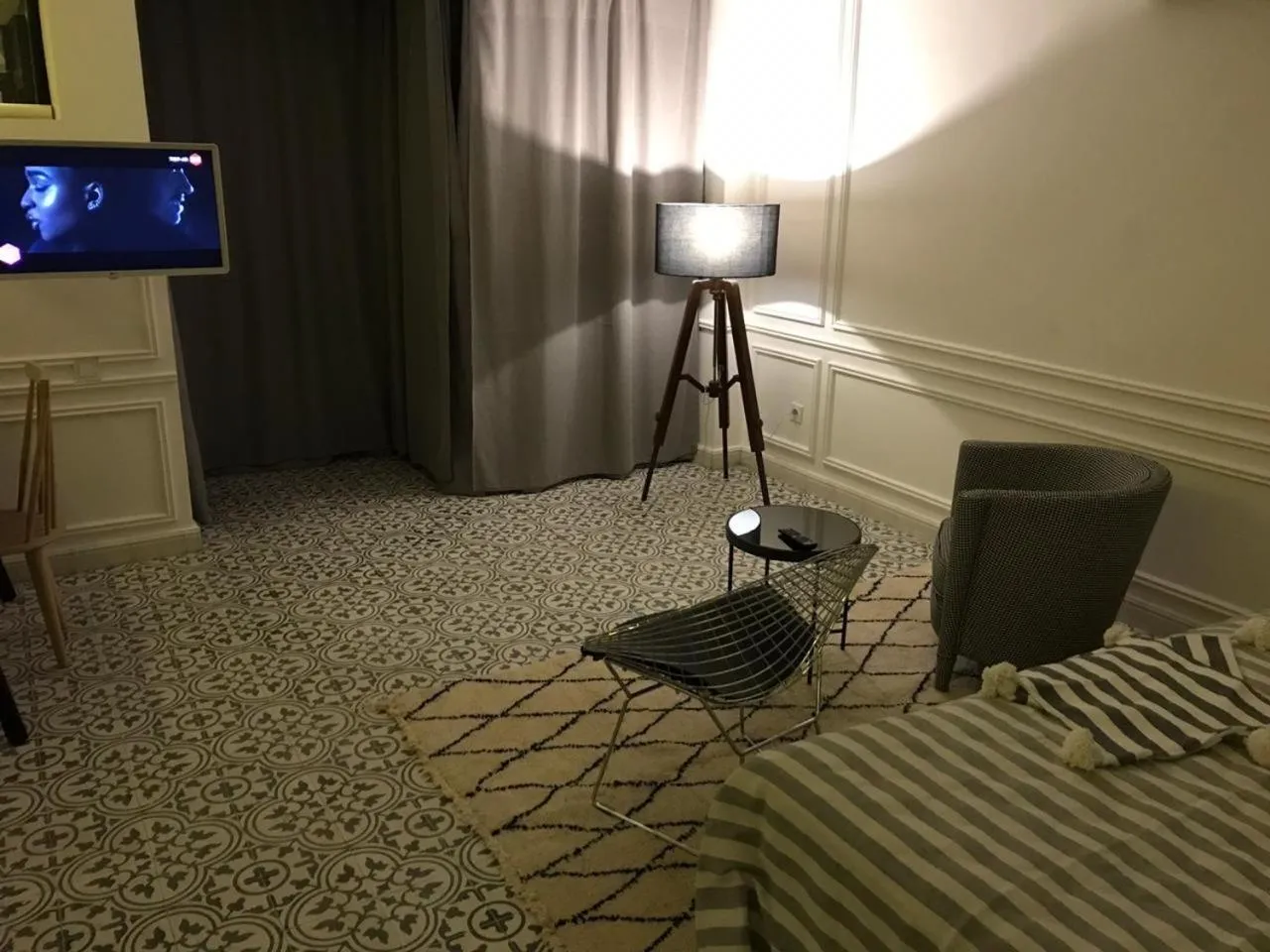 Communal lounge/ TV room, Bed in Riad Aïcha Kitchen