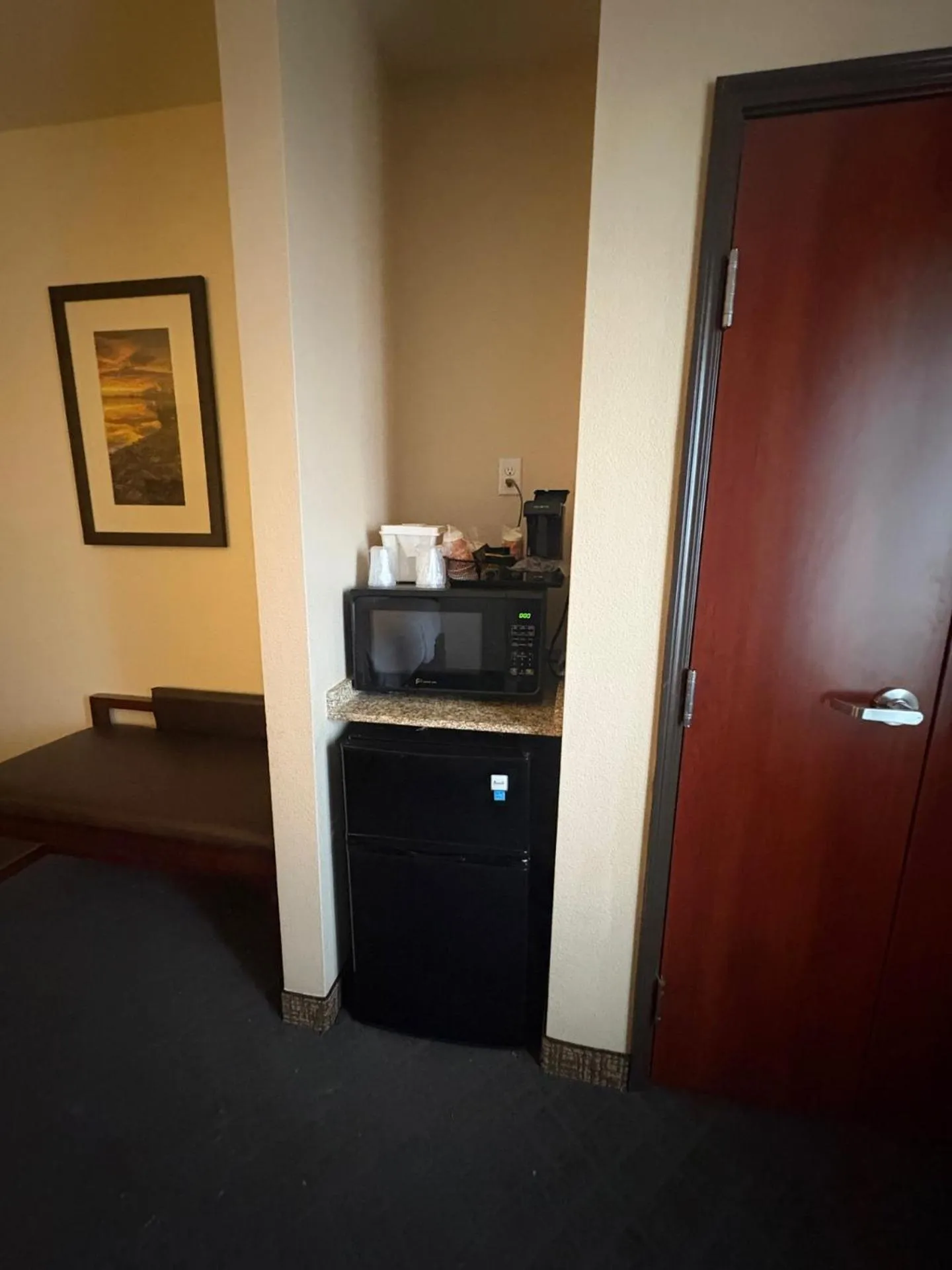 Coffee/tea facilities in Comfort Suites Near Denver Downtown