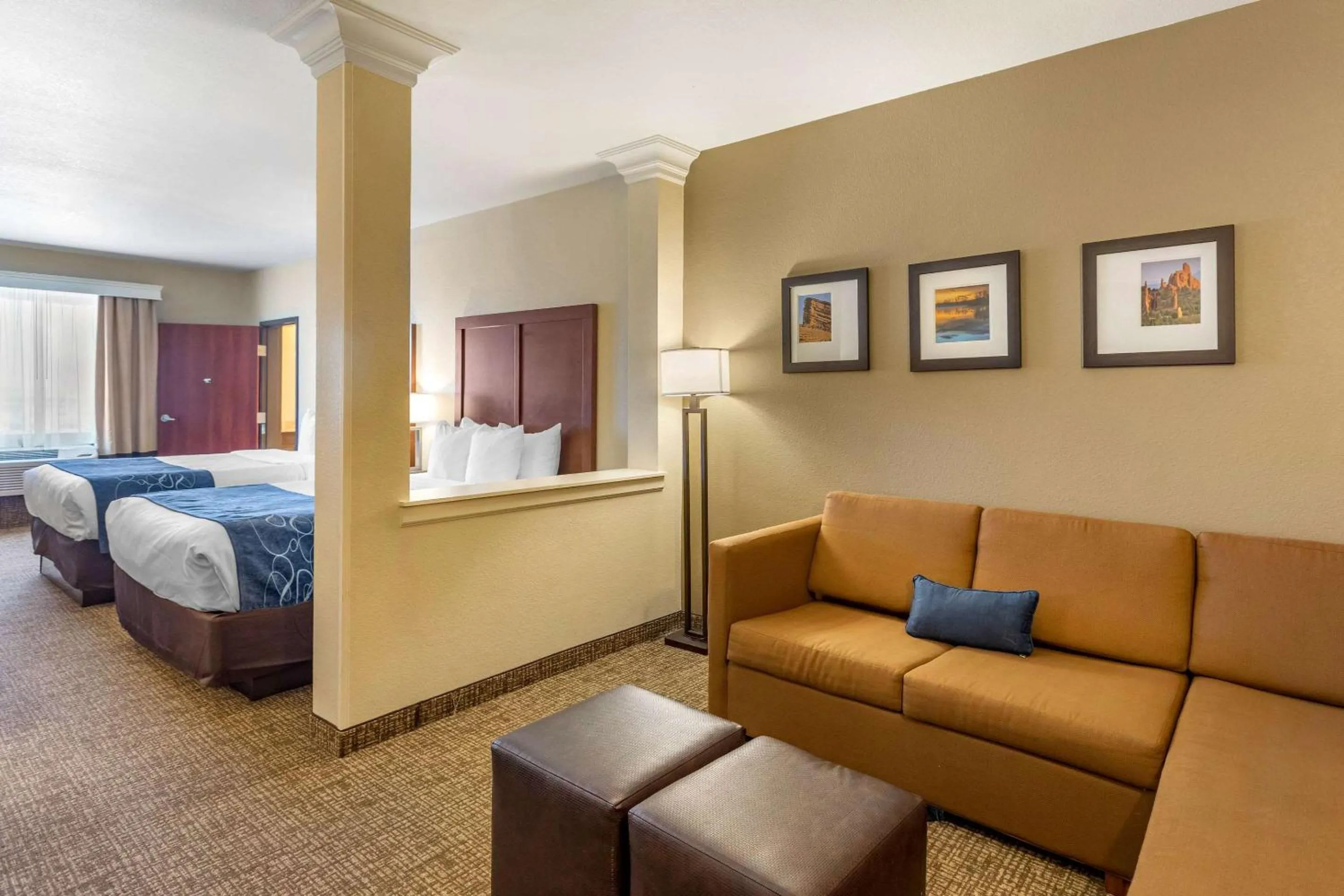 Bedroom, Bed in Comfort Suites Near Denver Downtown