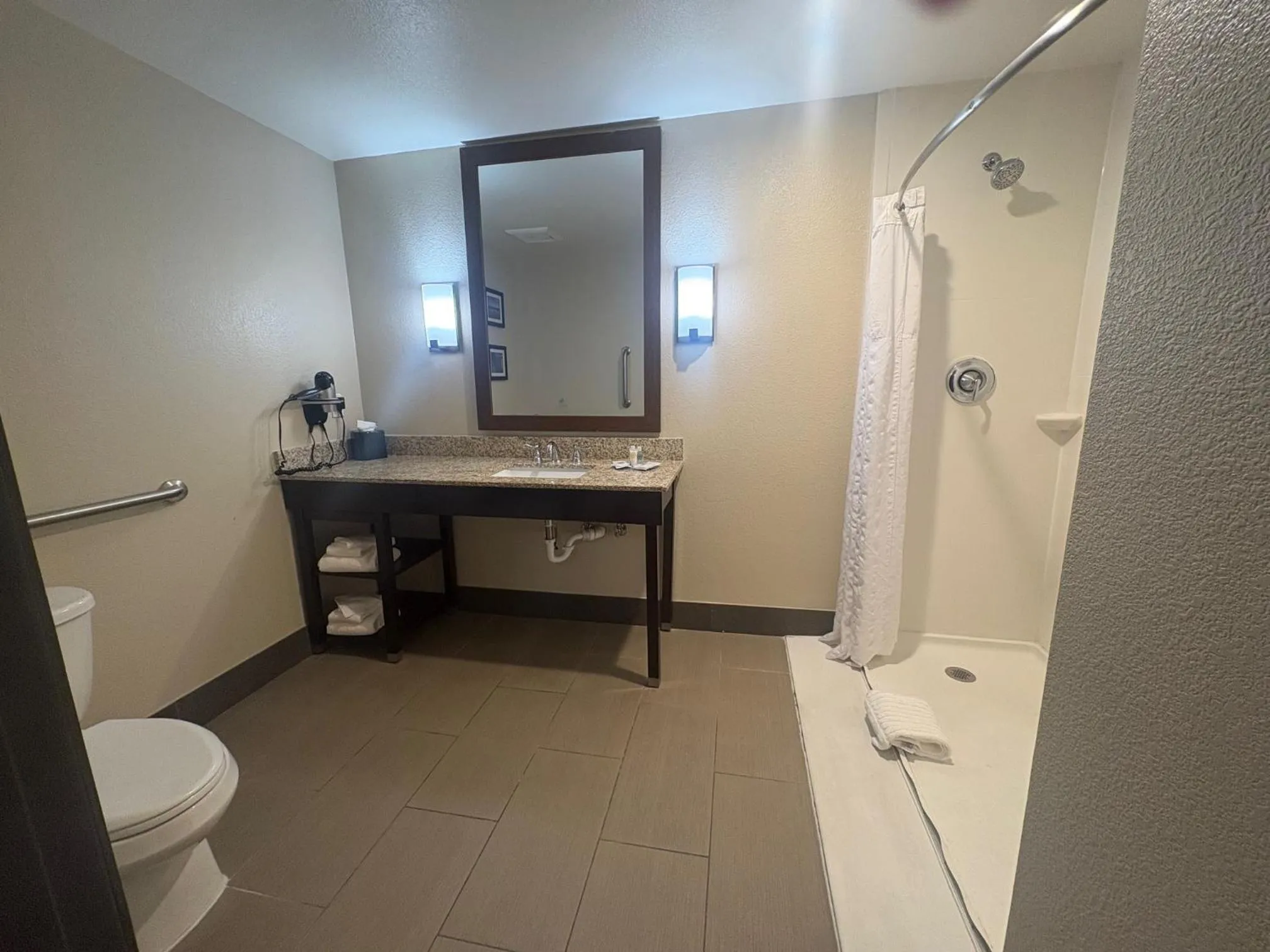 Bathroom in Comfort Suites Near Denver Downtown