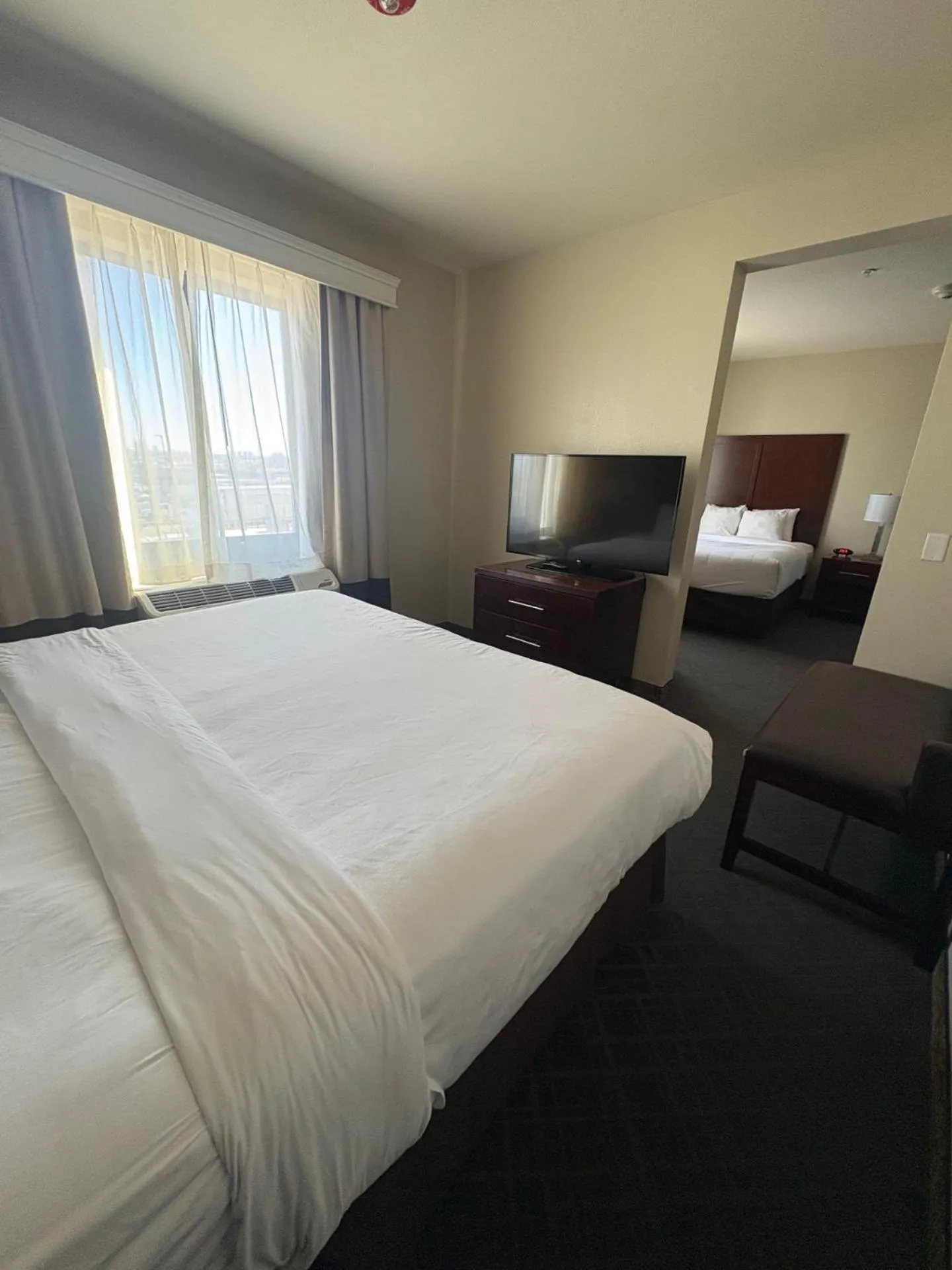 Bedroom, Bed in Comfort Suites Near Denver Downtown