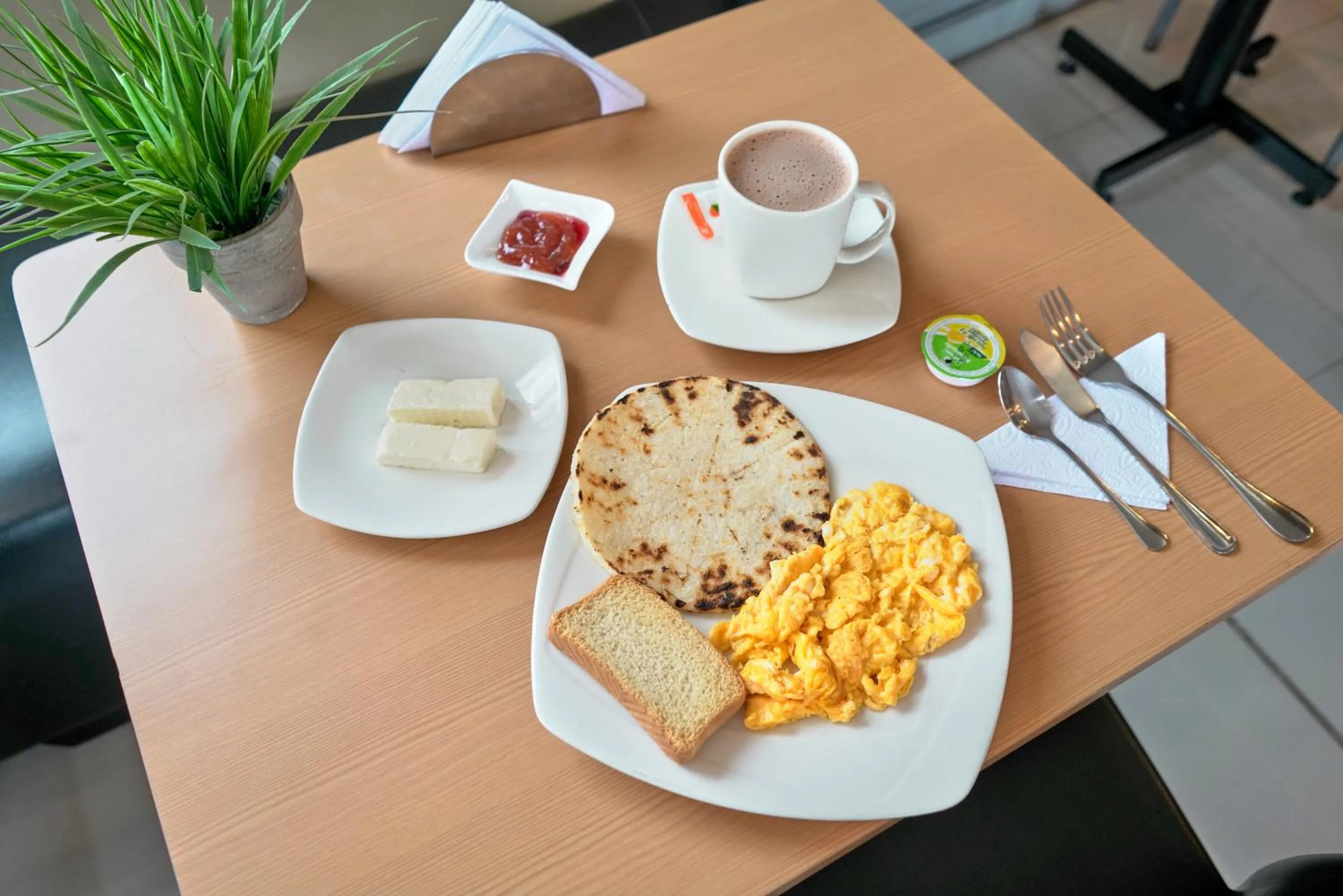 Continental breakfast in Hotel Volare