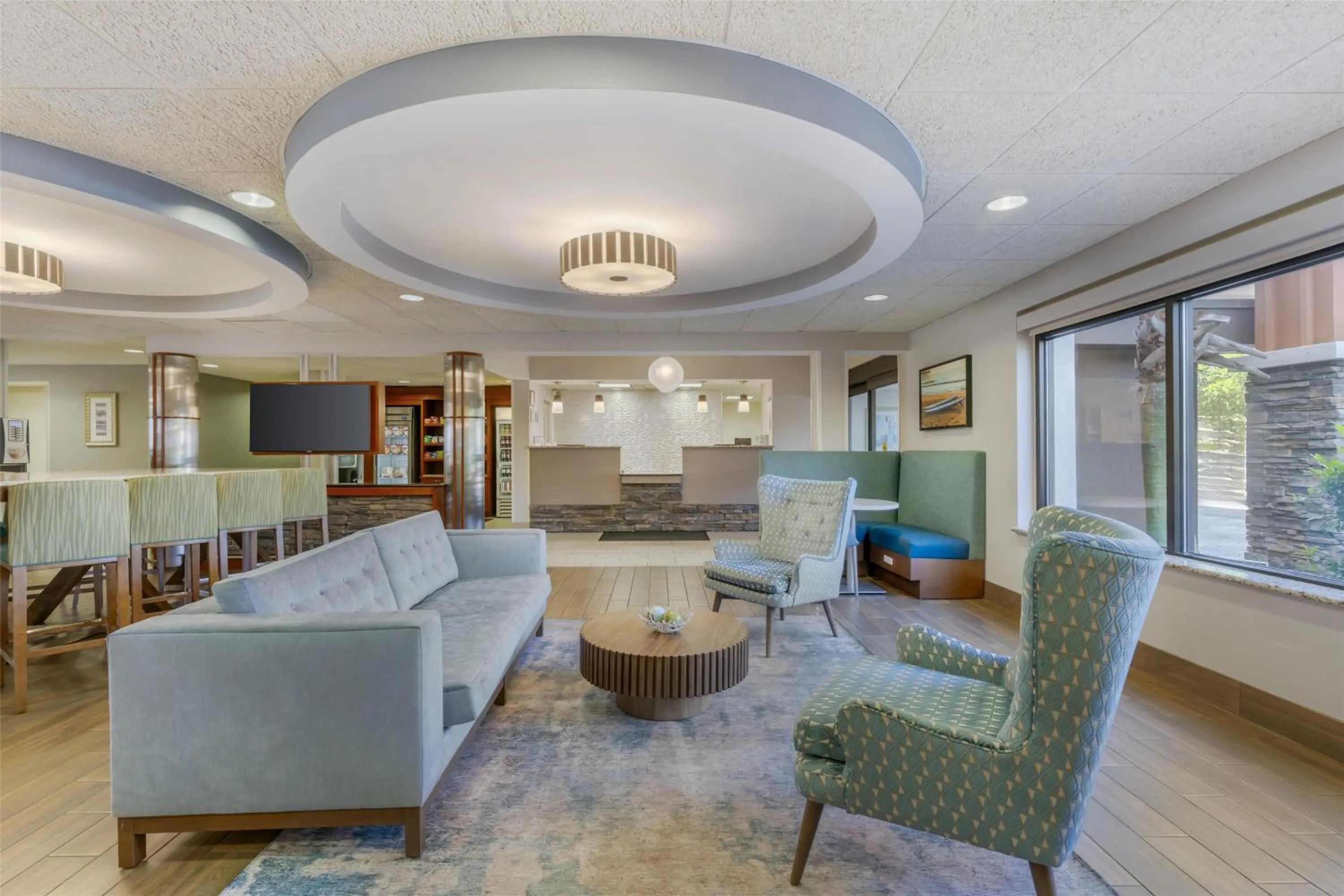 Lobby or reception in Best Western Plus Wilmington / Wrightsville Beach
