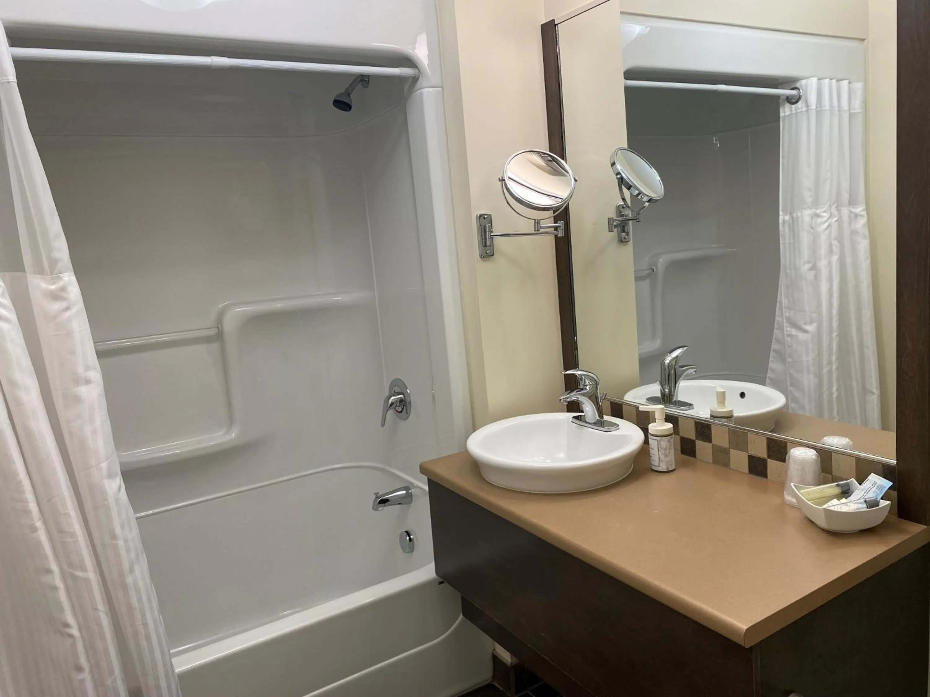 Bathroom in Hôtel Centre-Ville