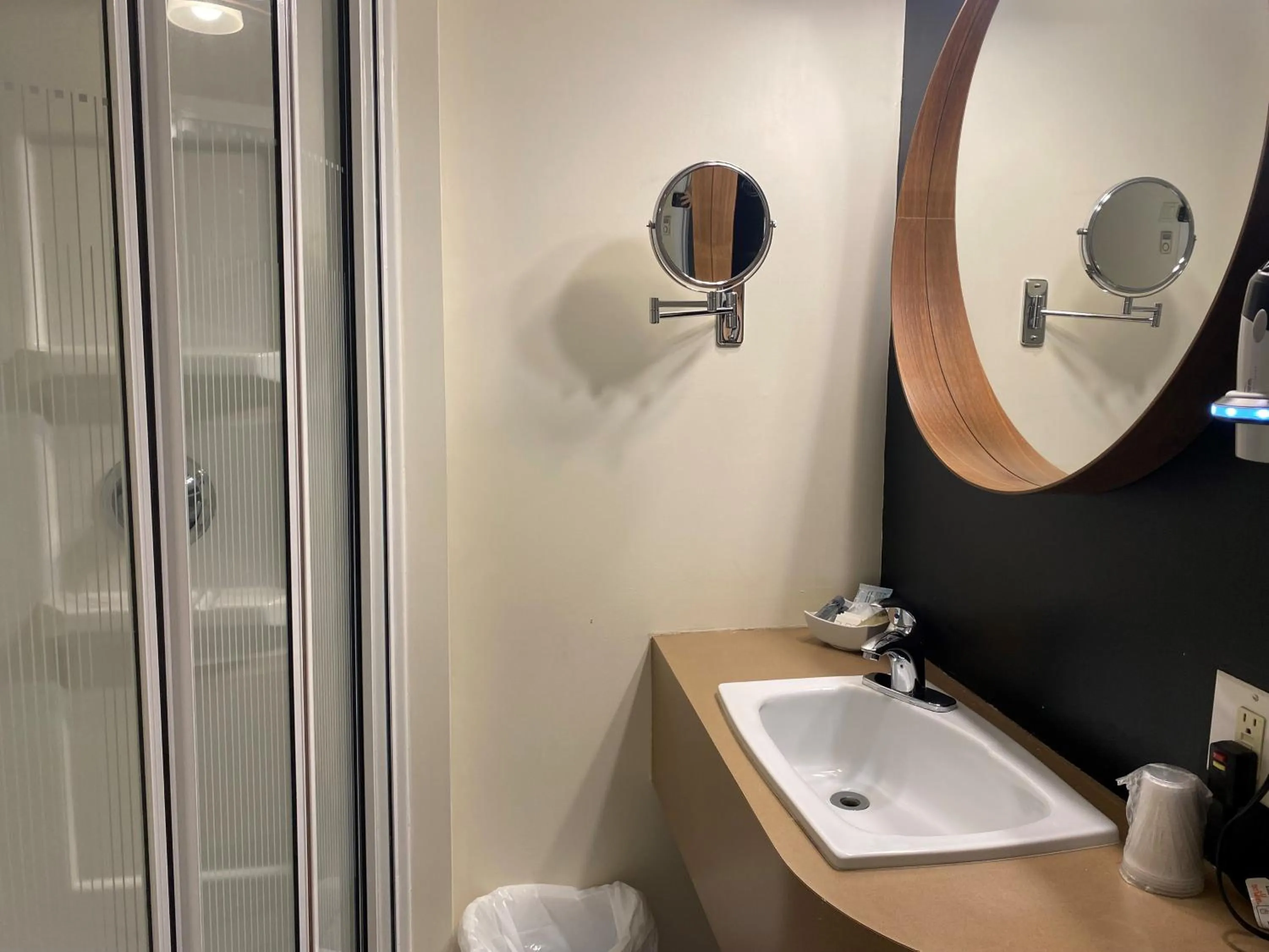Bathroom in Hôtel Centre-Ville