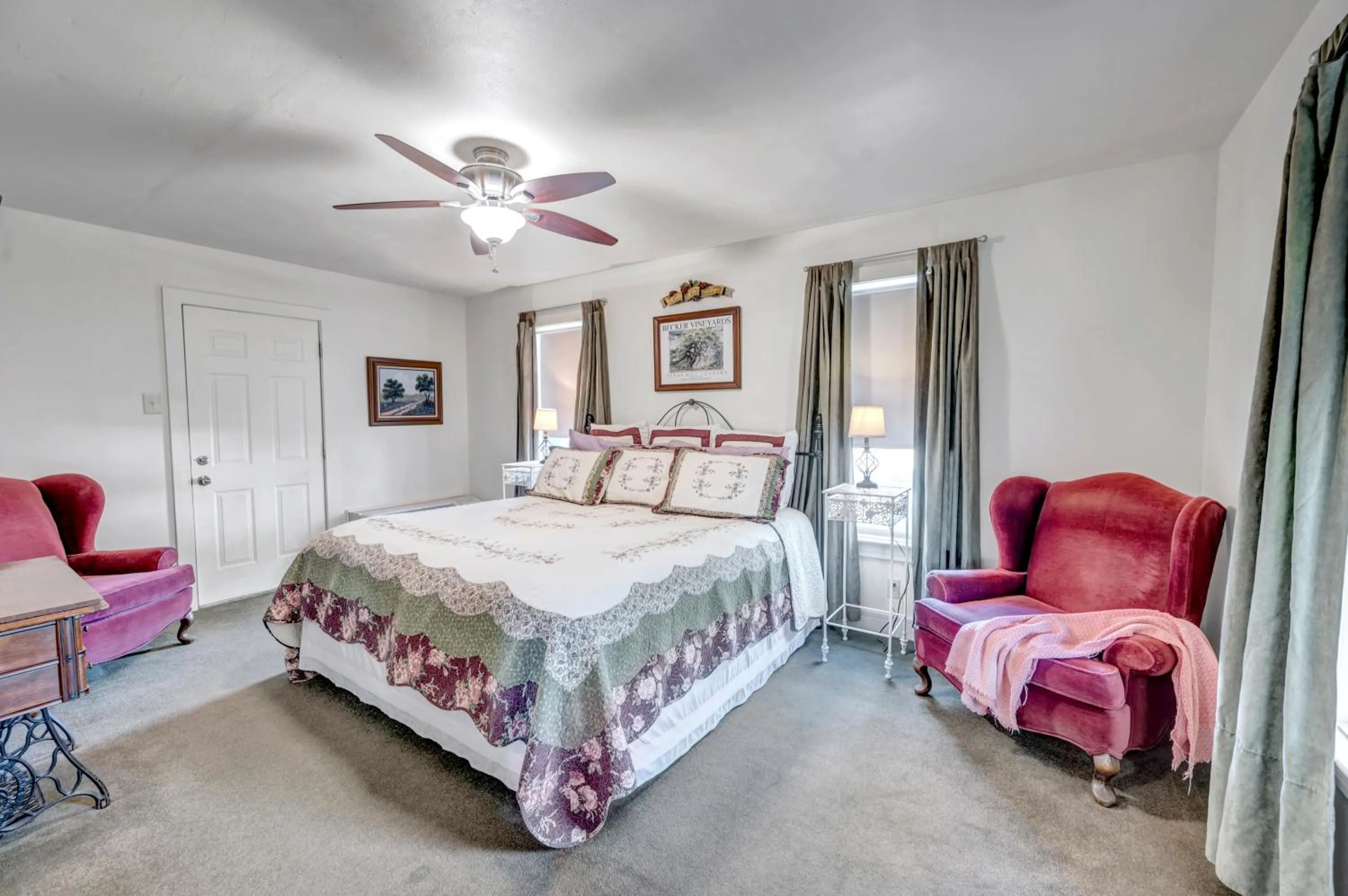 Bed in Full Moon Inn