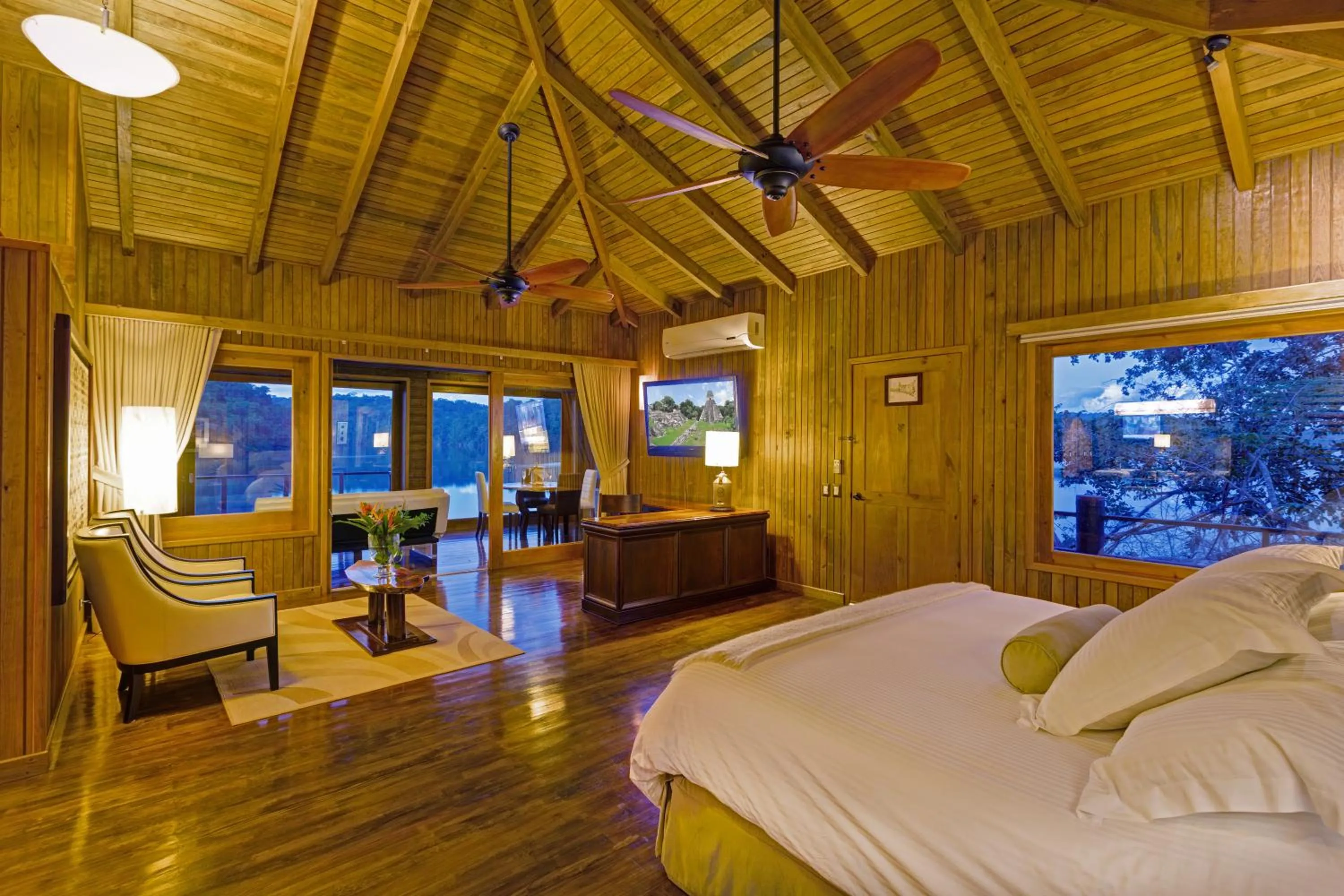 Living room, Bed in Las Lagunas Boutique Hotel