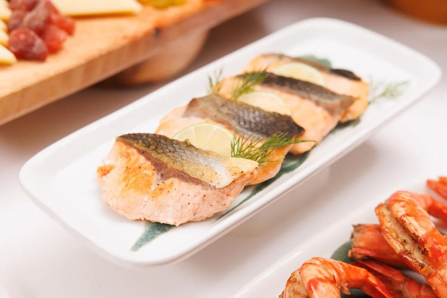 Restaurant/places to eat in Holiday Inn Bangkok by IHG