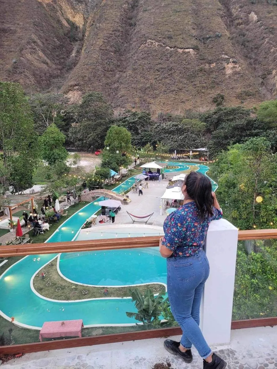 Guests in Zoila's Suite Escape