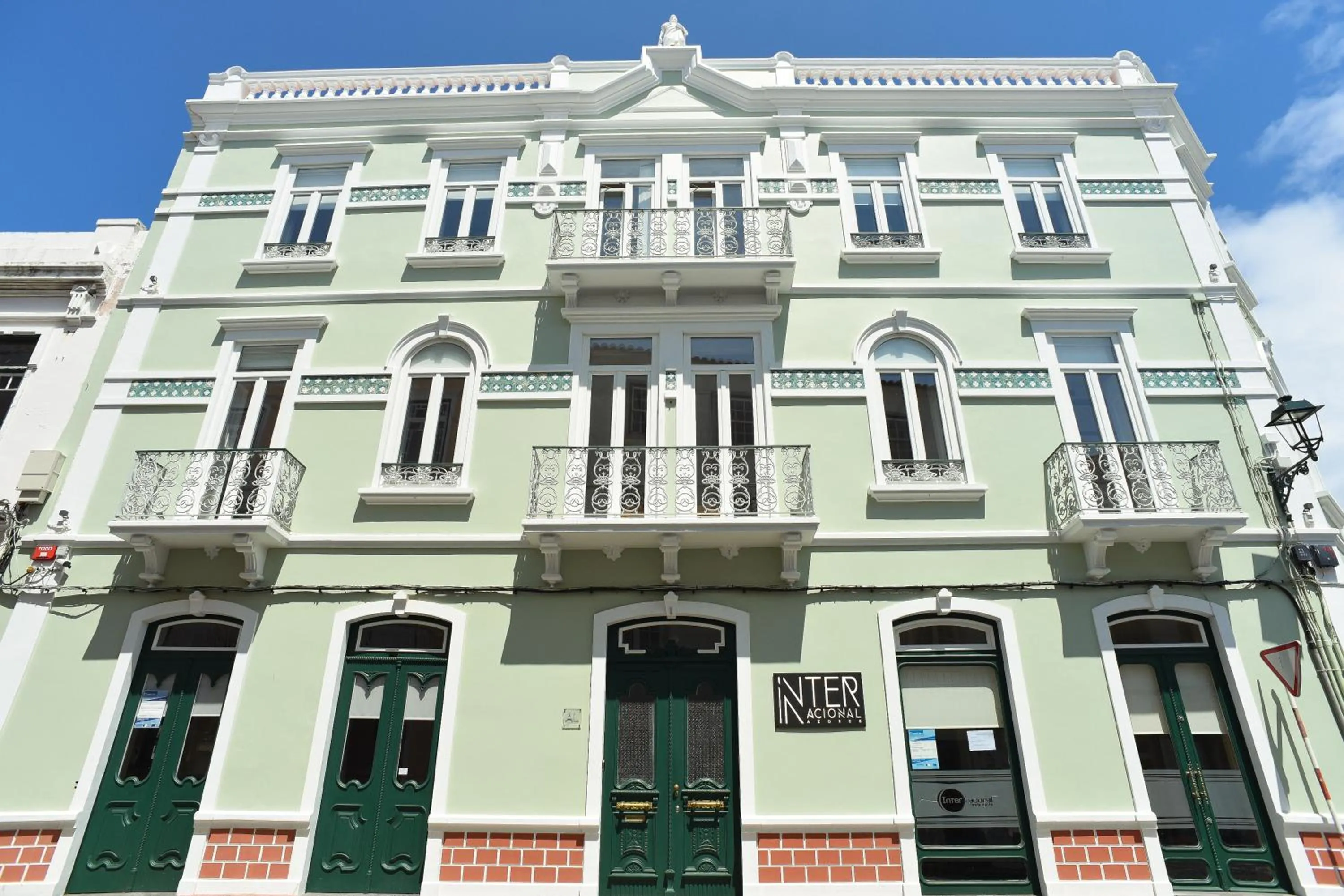 Property building in Internacional Azores Boutique
