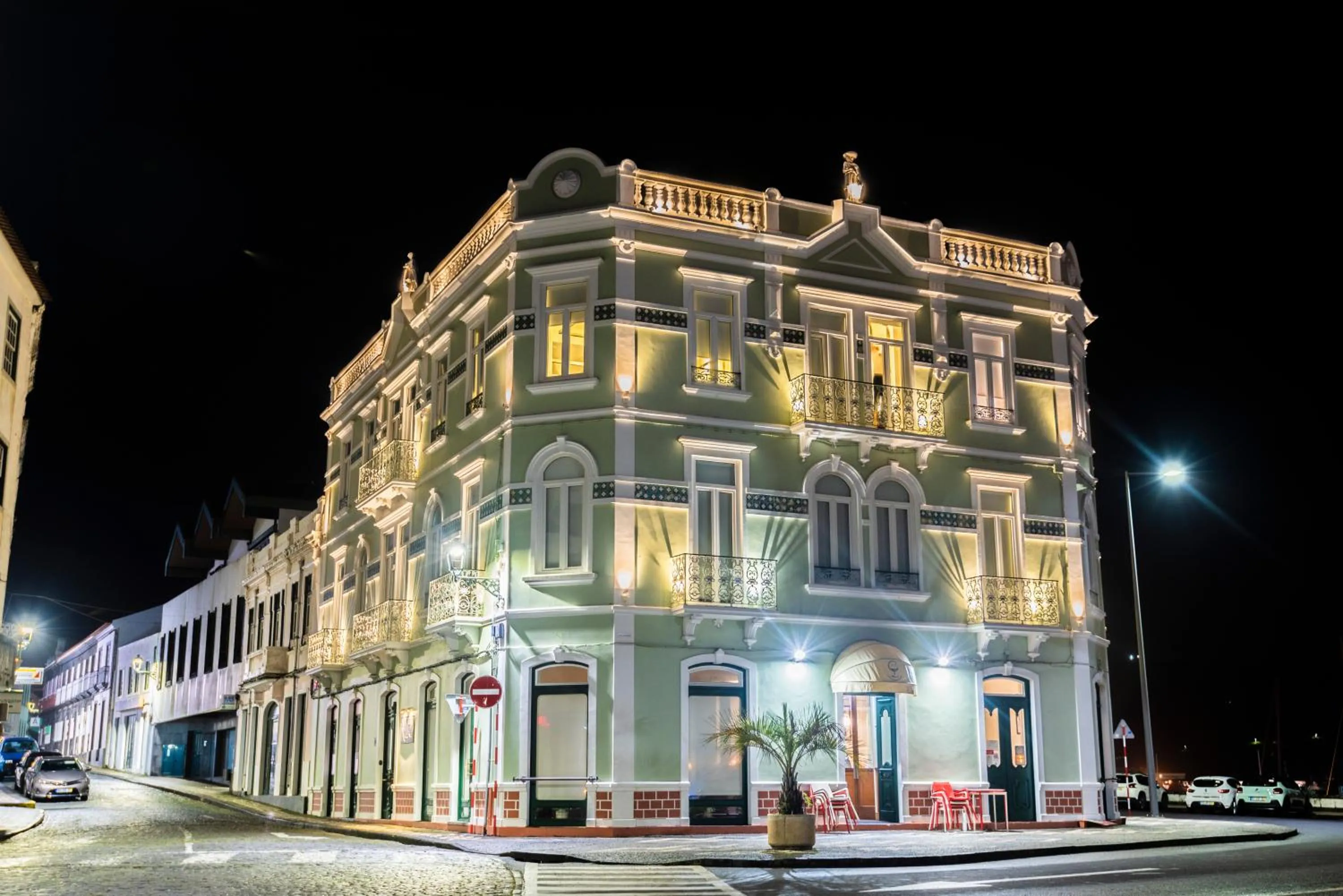 Property building in Internacional Azores Boutique