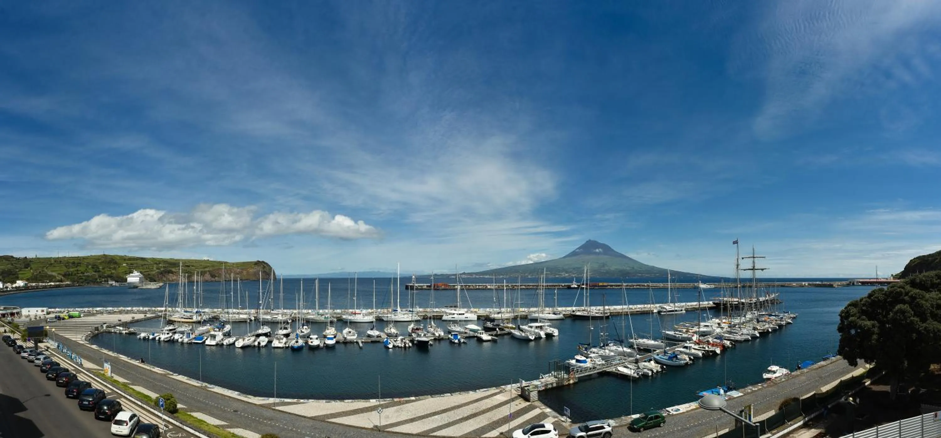 Nearby landmark in Internacional Azores Boutique