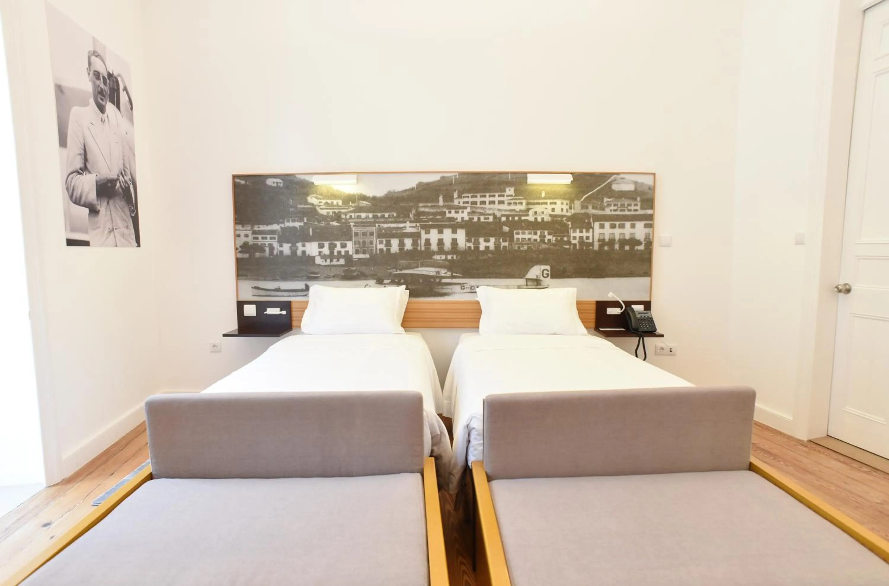 Bedroom, Bed in Internacional Azores Boutique