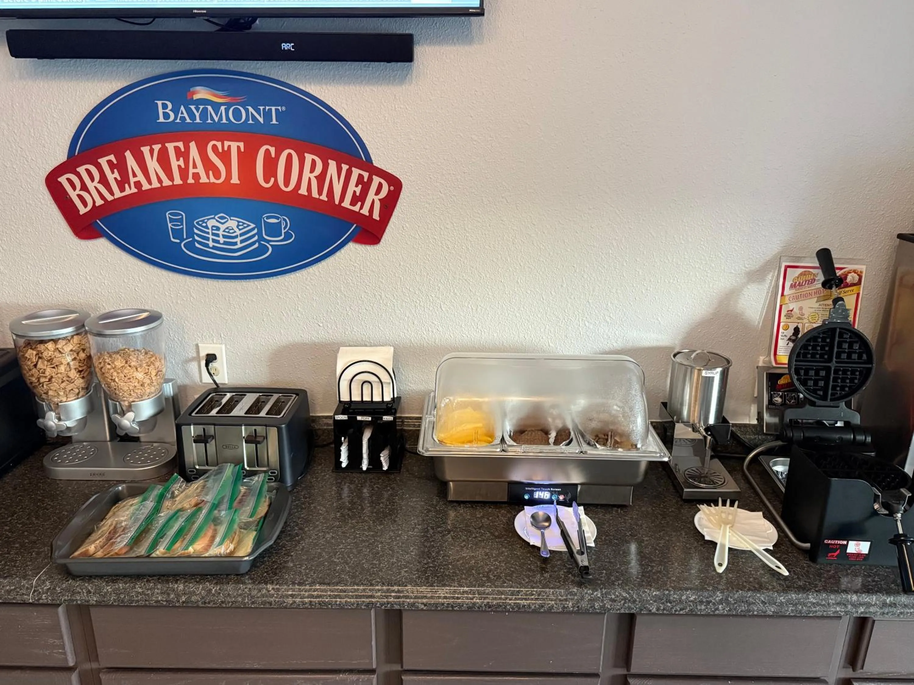 Continental breakfast in Baymont by Wyndham Kingdom City