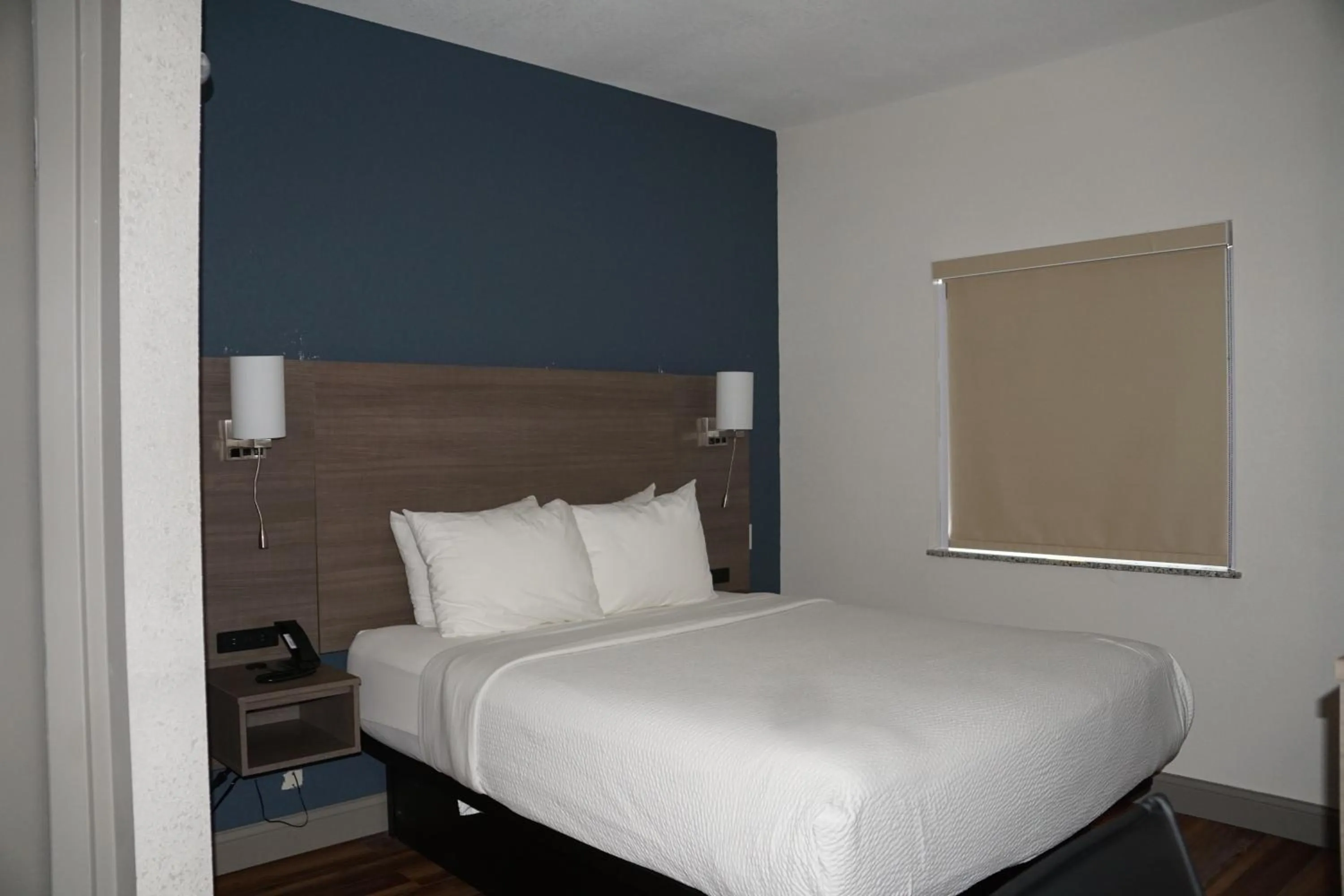 Bed in Baymont by Wyndham Kingdom City